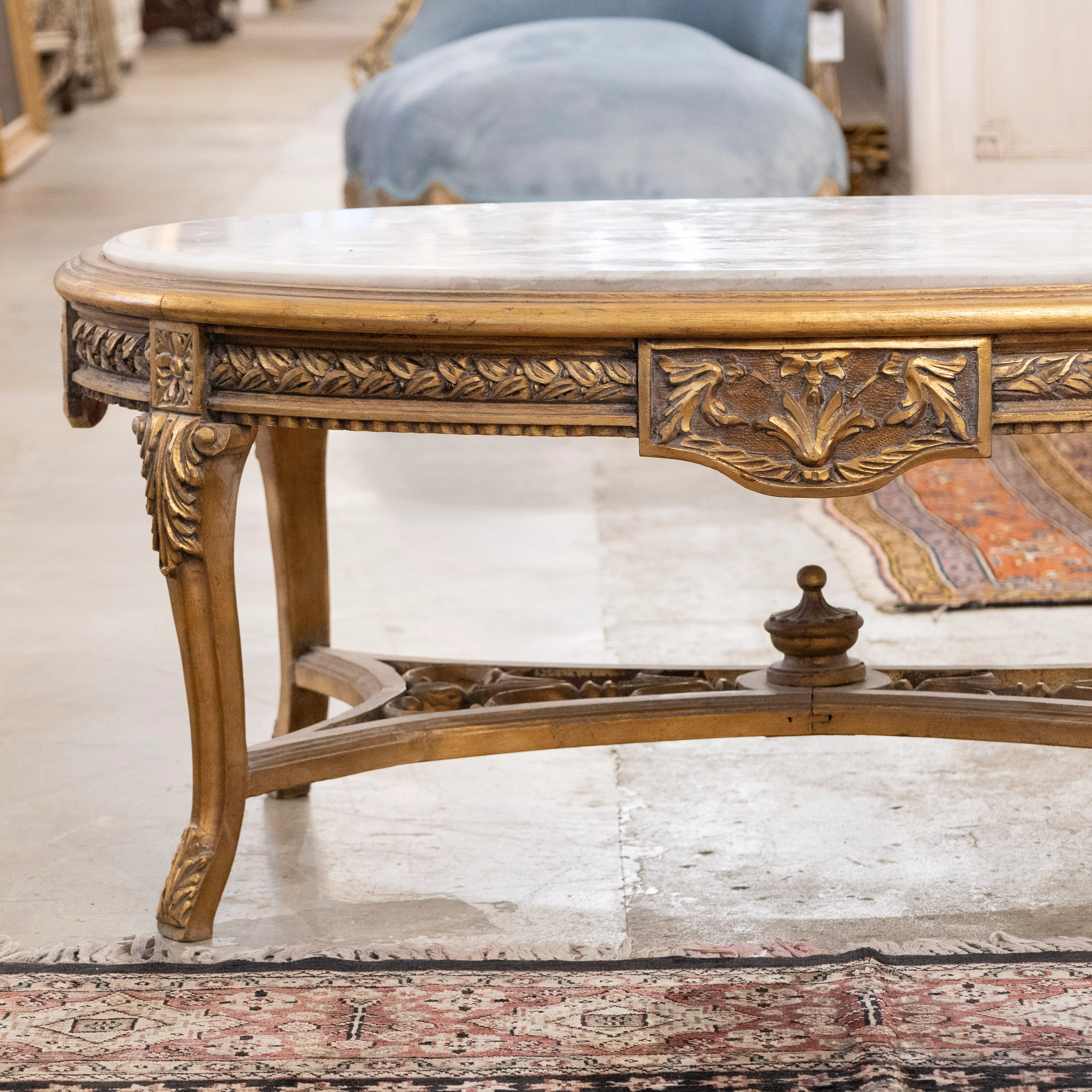 Louis XV Gilded Carved Oval Coffee Table – White Marble Top - Image 4