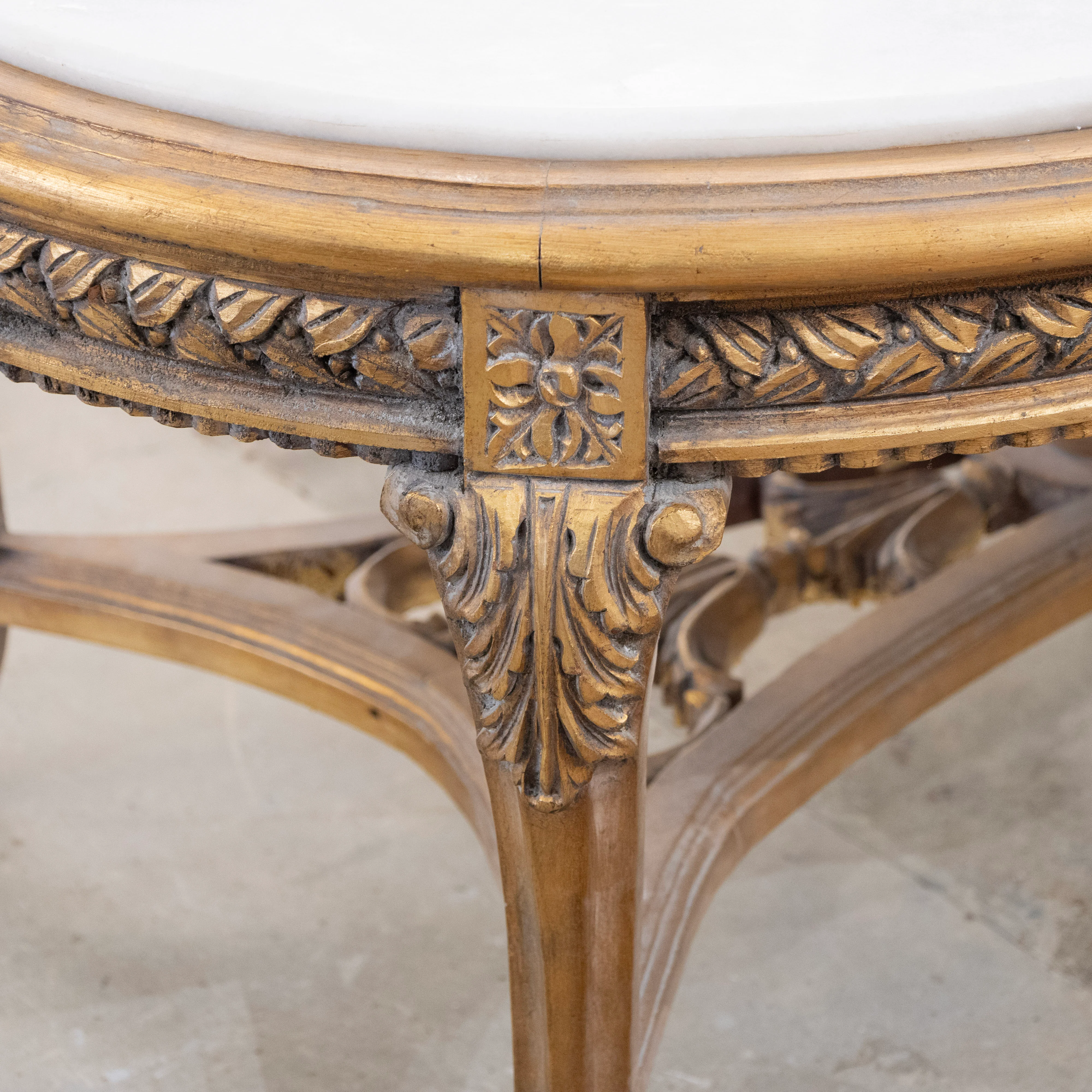 Louis XV Gilded Carved Oval Coffee Table – White Marble Top - Image 7