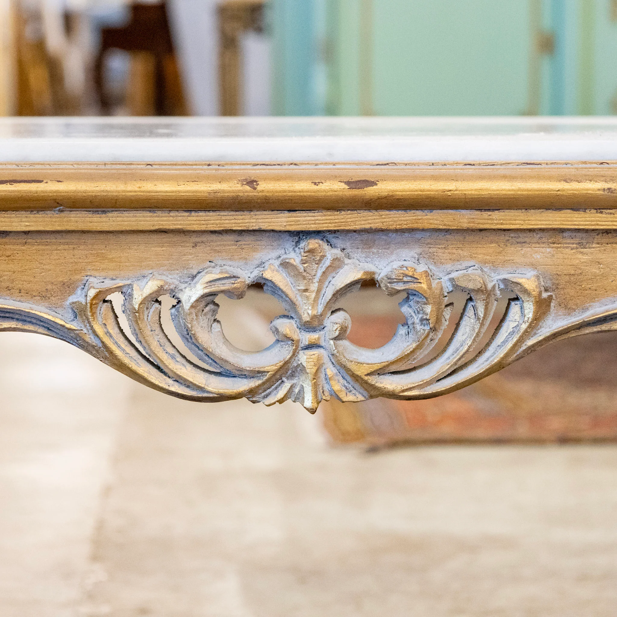 Louis XV Gilded Coffee Table – Carved Trim & White Marble Top - Image 4