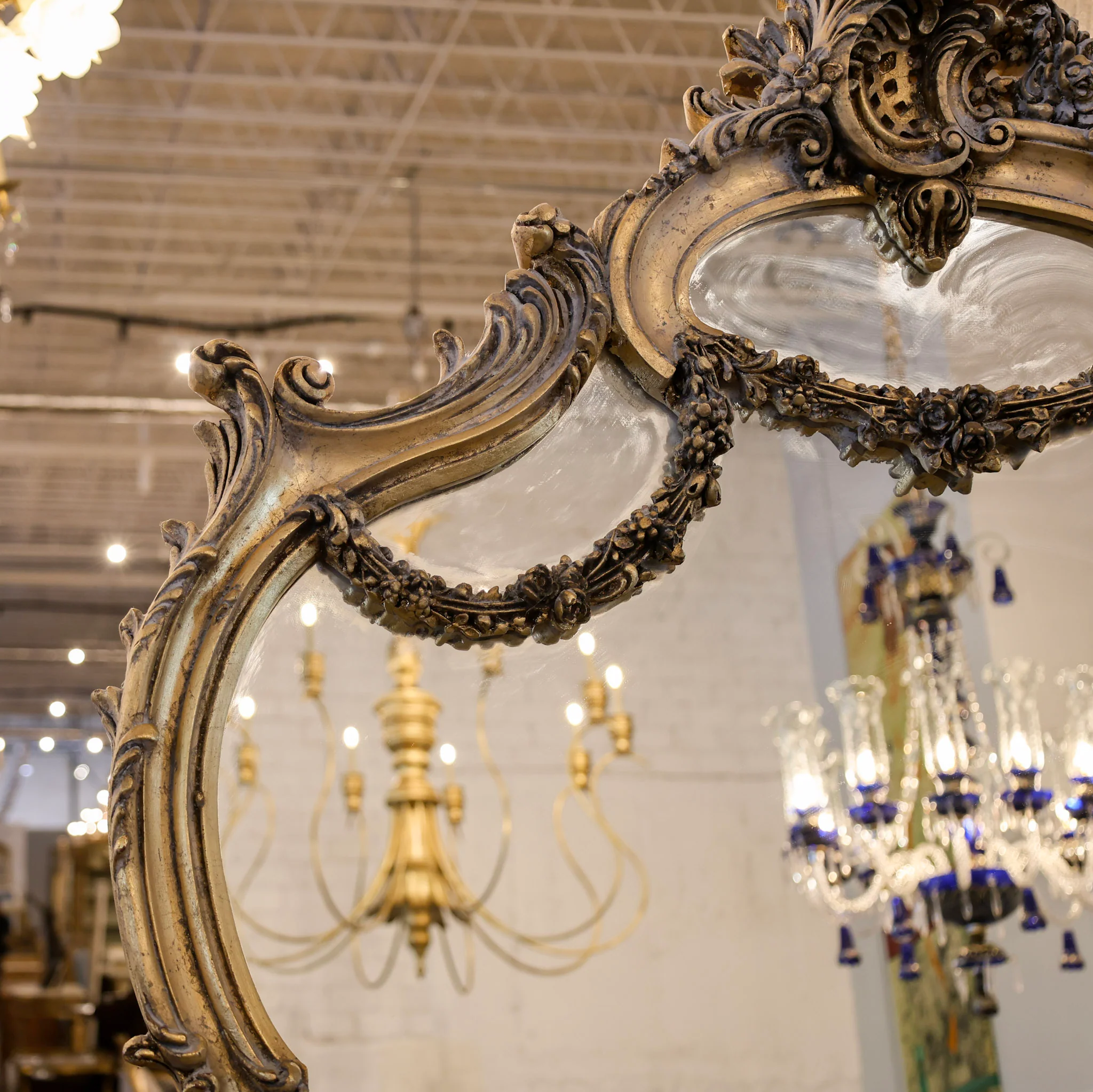 Louis XV Gilded Floor Mirror – Carved Ornate Frame with Floral Garlands - Image 6