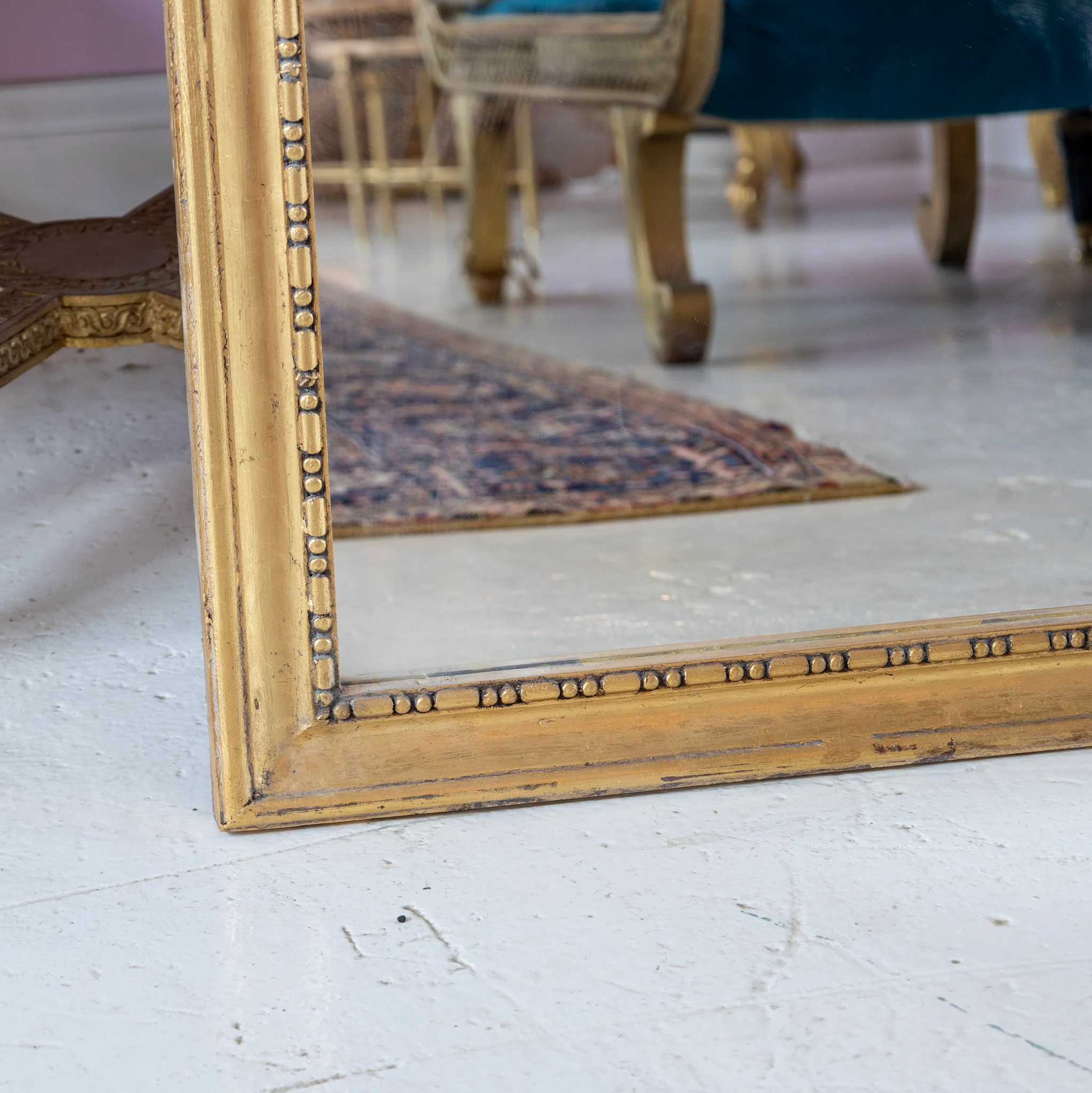 Louis XV Gilded Mirror – Carved Floral Garland & Ribbon Heart Crest - Image 5