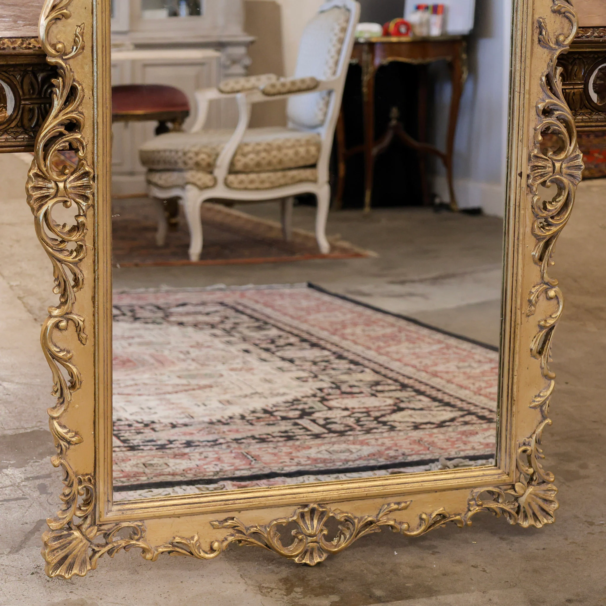 Louis XV Gilded Mirror – Shell Crest with Carved Scrollwork - Image 3