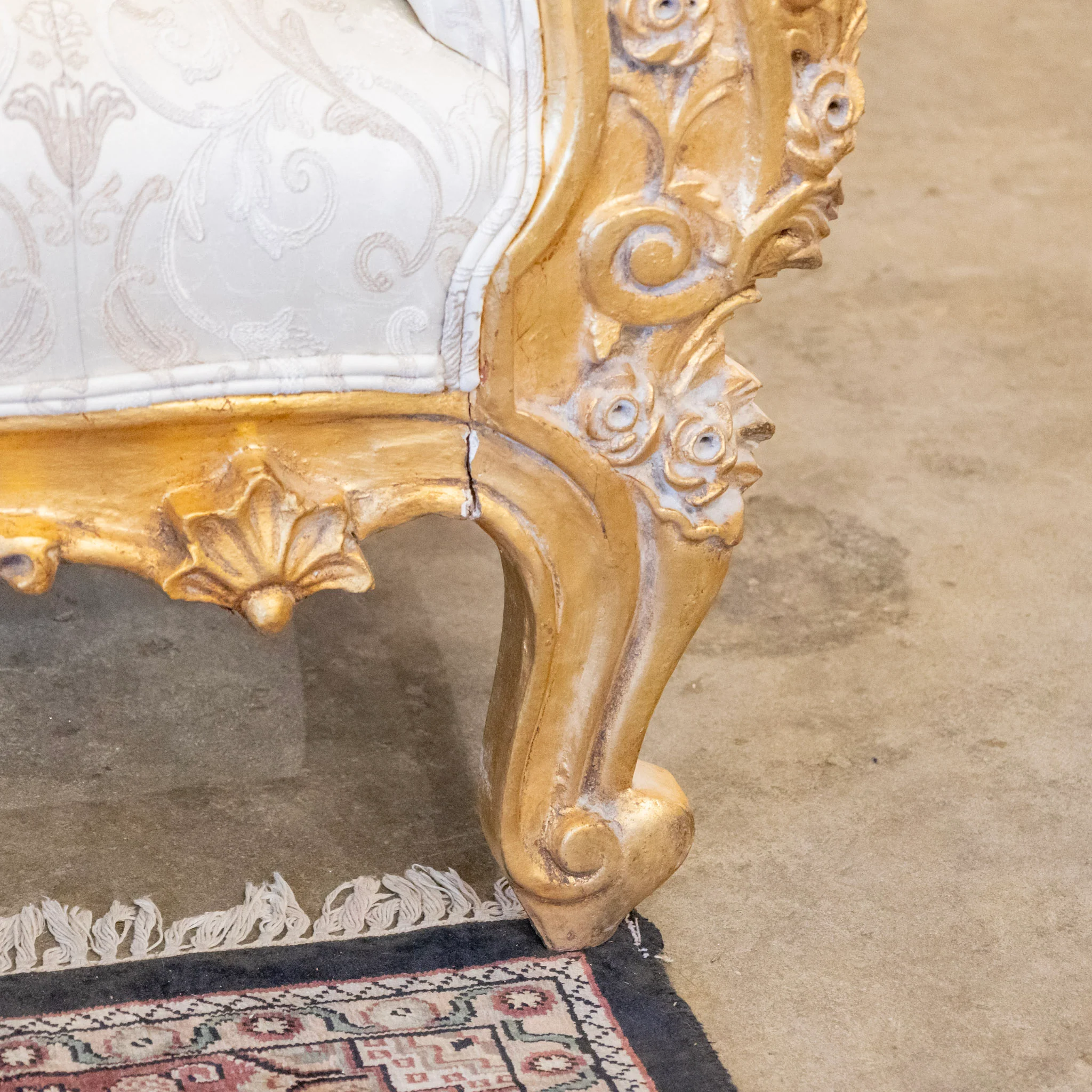 Louis XV Gilded Ornate Sofa – White Silk-Weave Upholstery with Carvings - Image 11