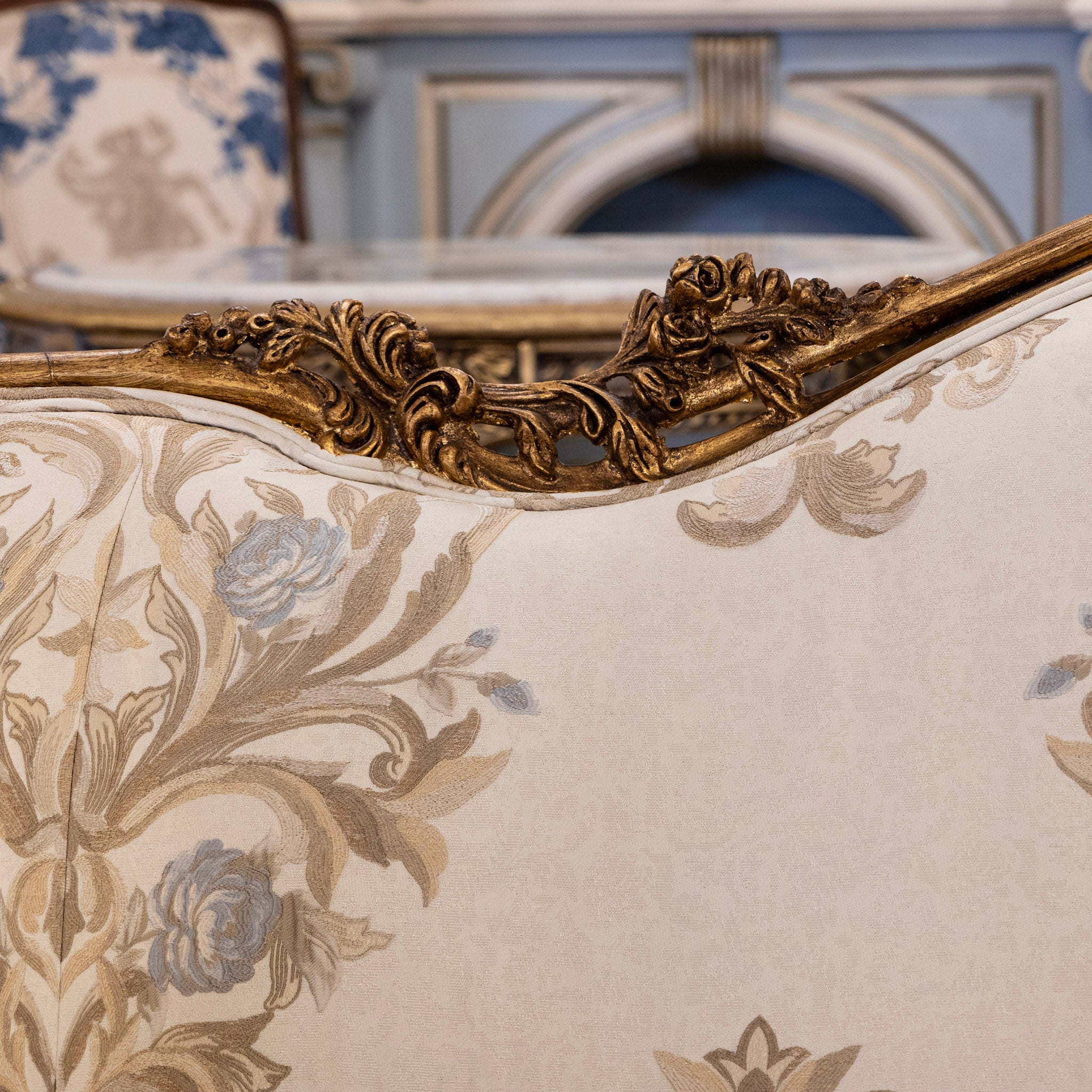 Louis XV Gilded Sofa – Carved Floral Frame & Cream Damask Upholstery - Image 6