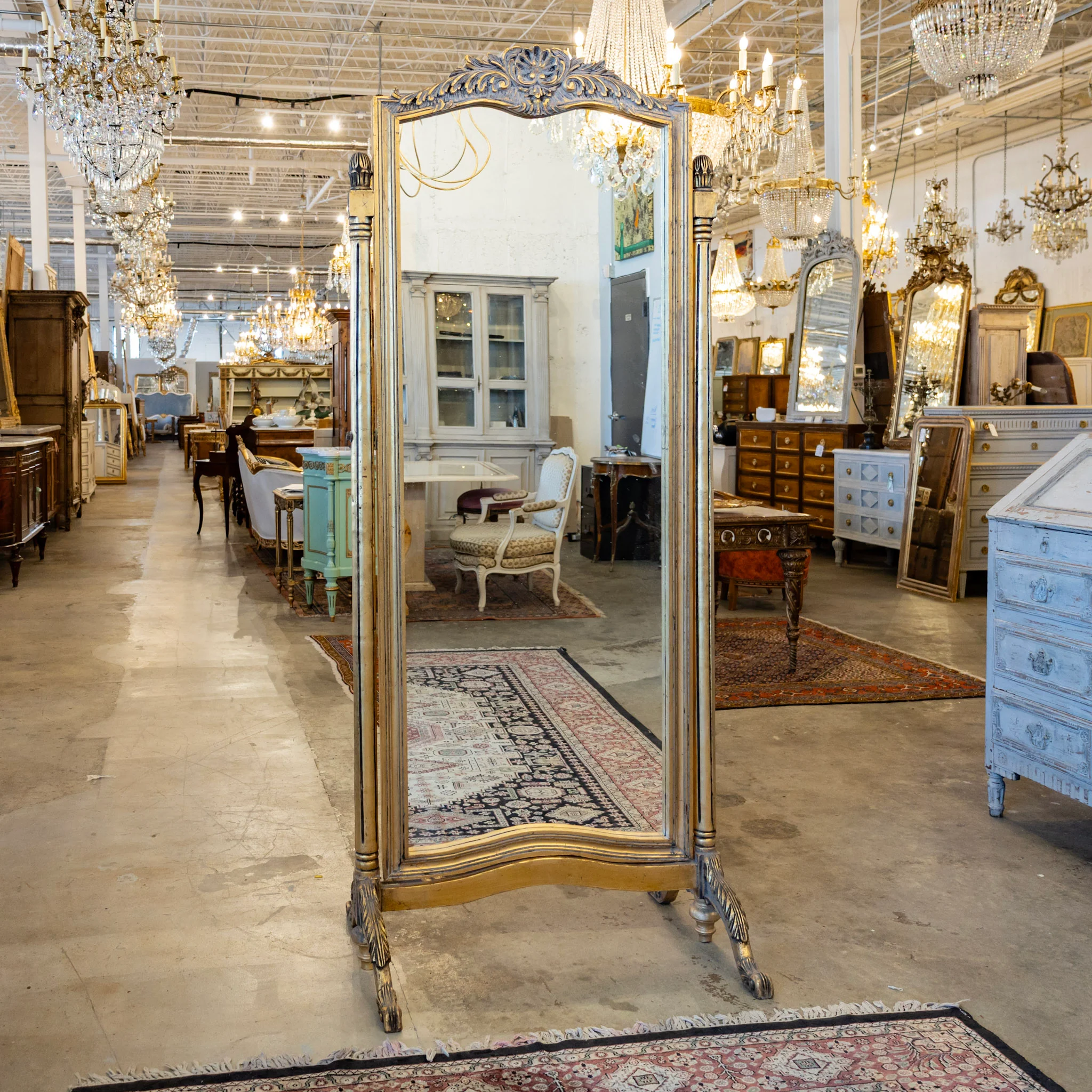Louis XV Gilded Tall Dressing Mirror – Carved Crest & Fluted Columns - Image 2