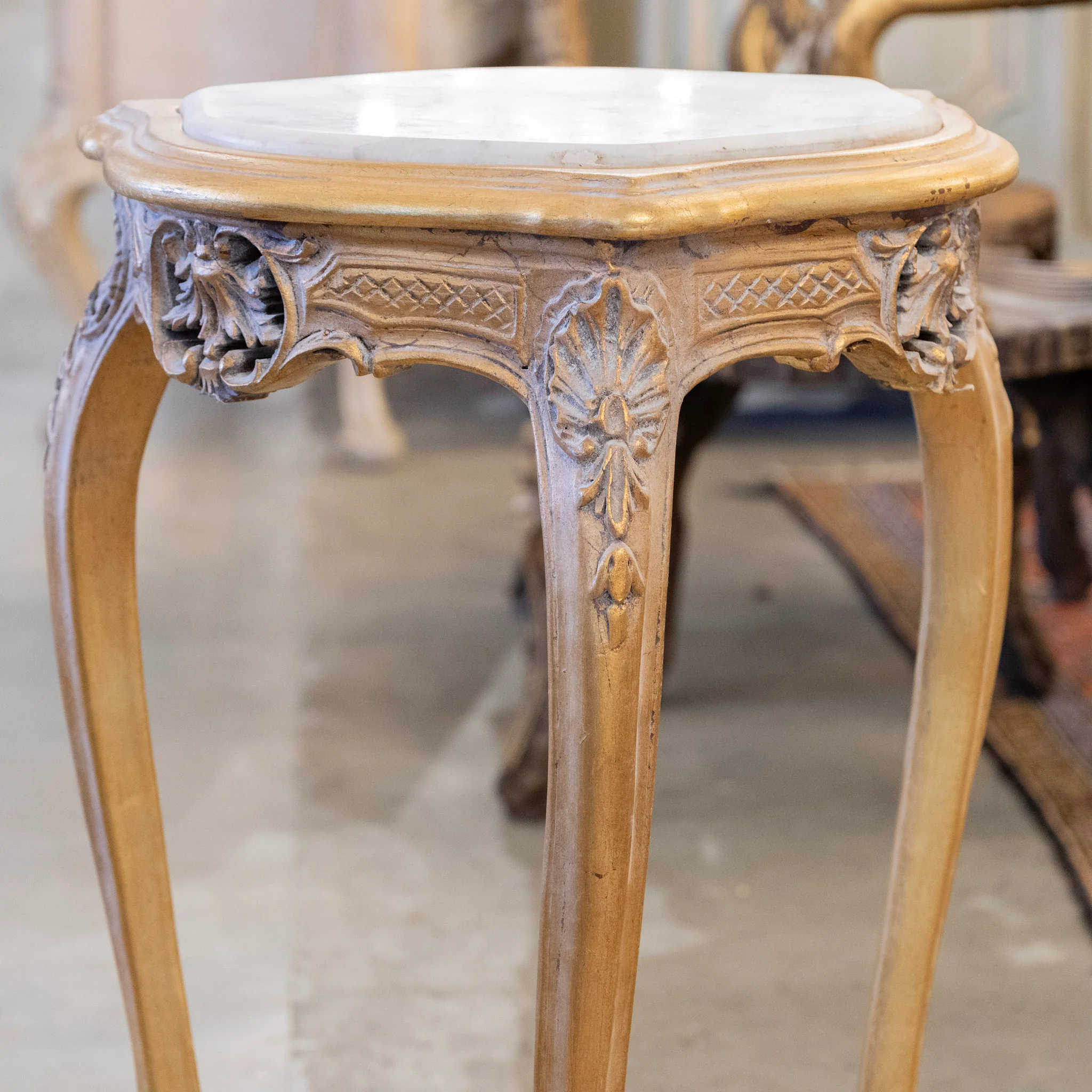 Louis XV Gilded Triangular Side Table – White Marble Top - Image 4