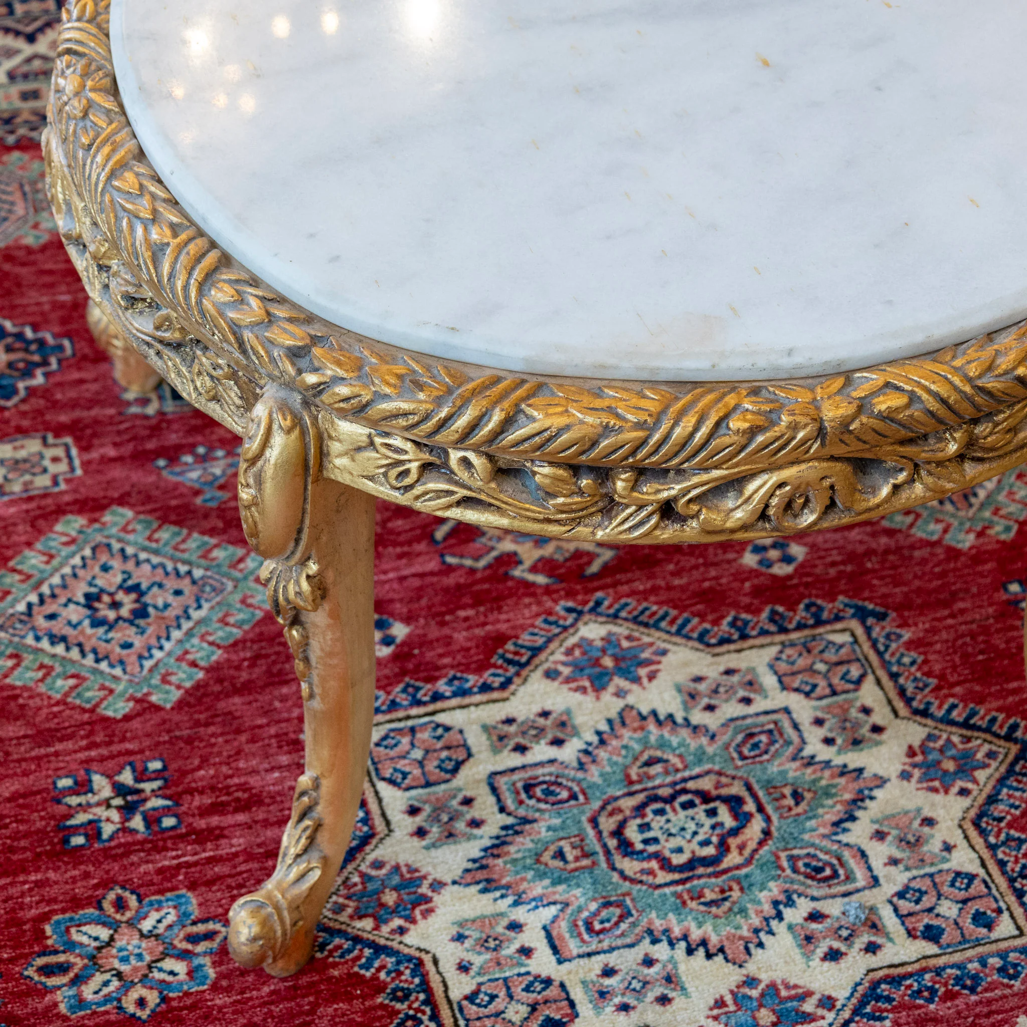 Louis XV Round Gilded Coffee Table – Carved Base & White Marble Top - Image 3