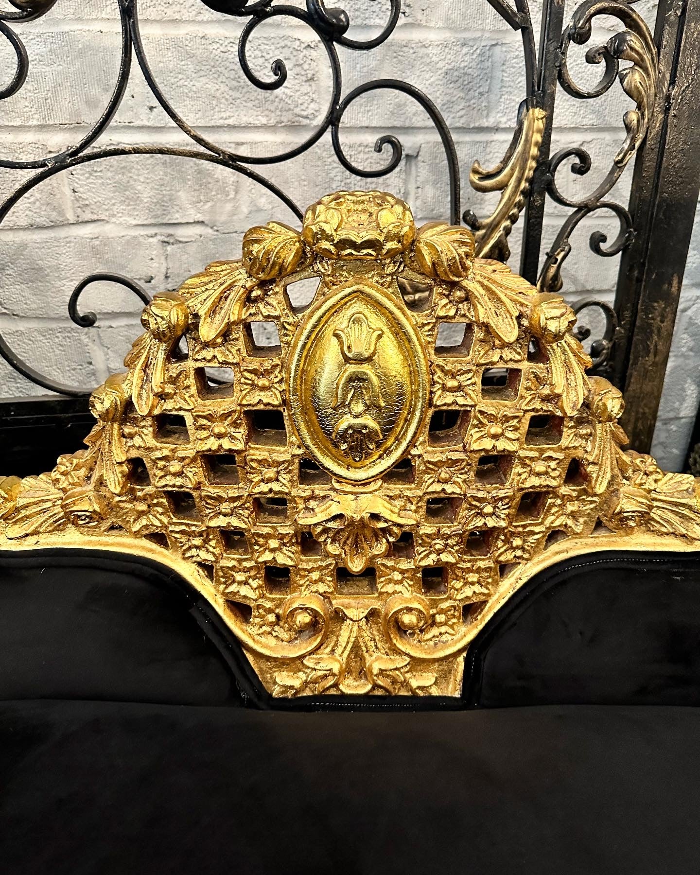 Louis XV Settee in Black Velvet - Image 3