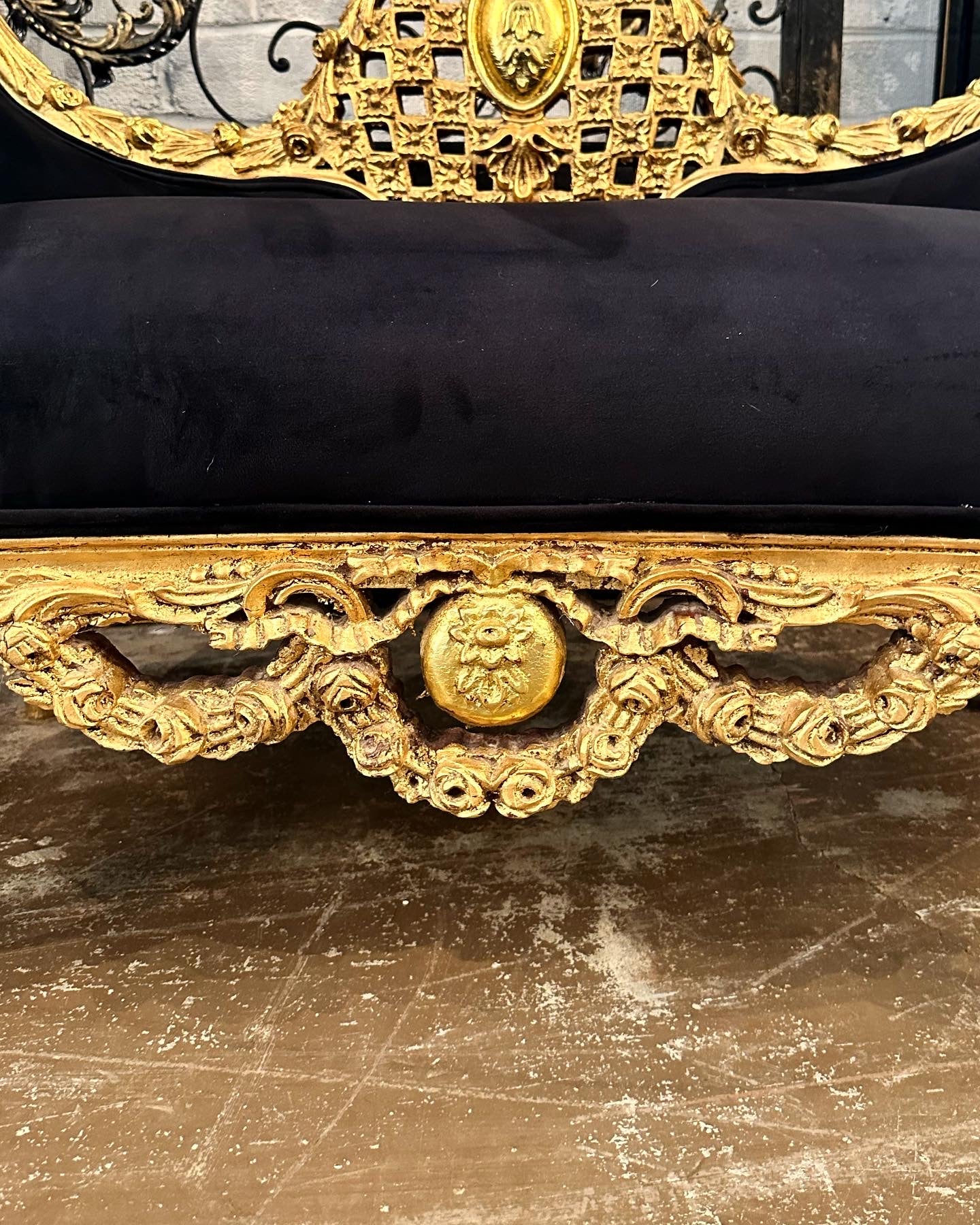 Louis XV Settee in Black Velvet - Image 4