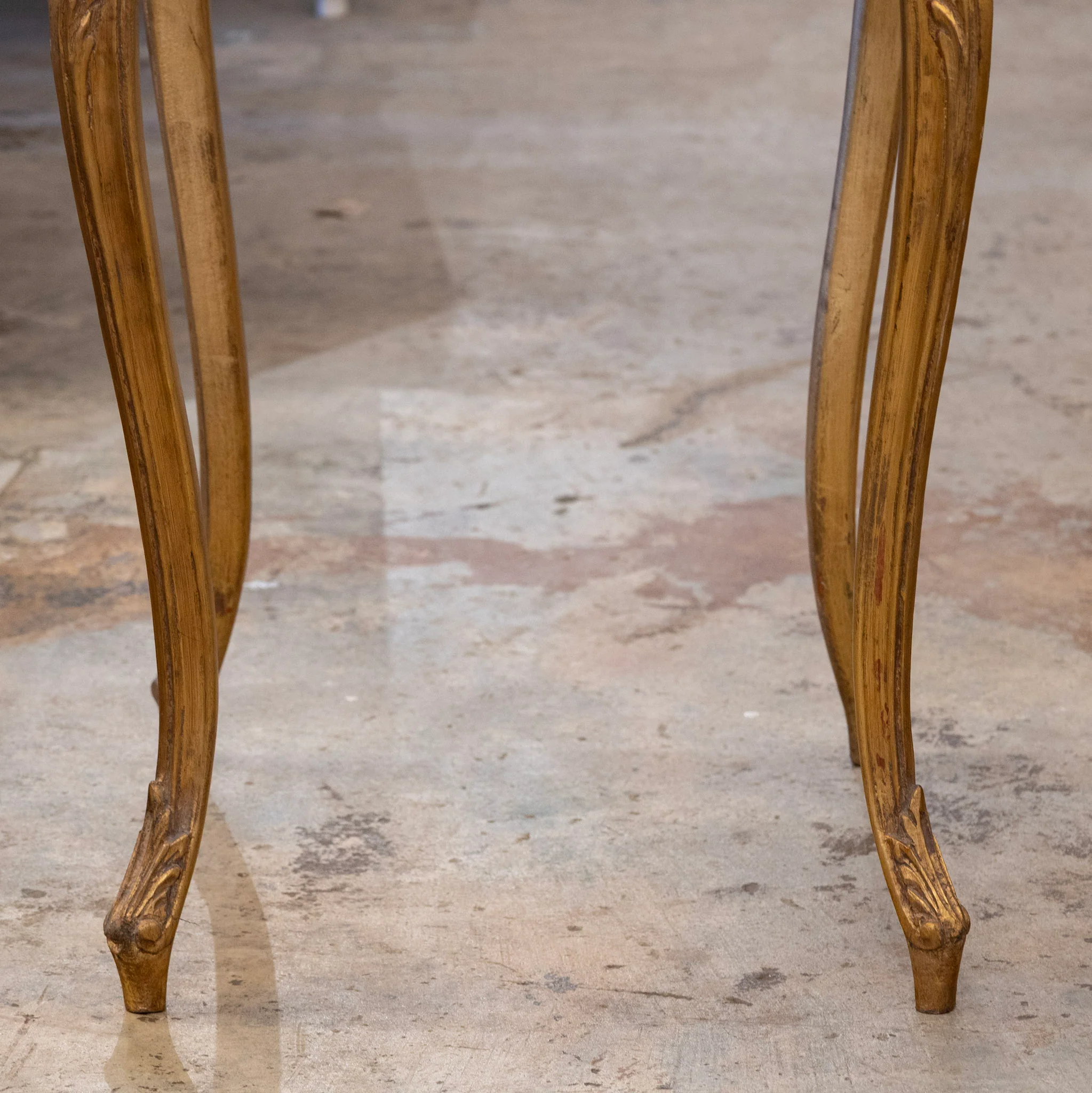 Louis XV Side Table – Gilded Carvings & Breccia Marble Top - Image 5