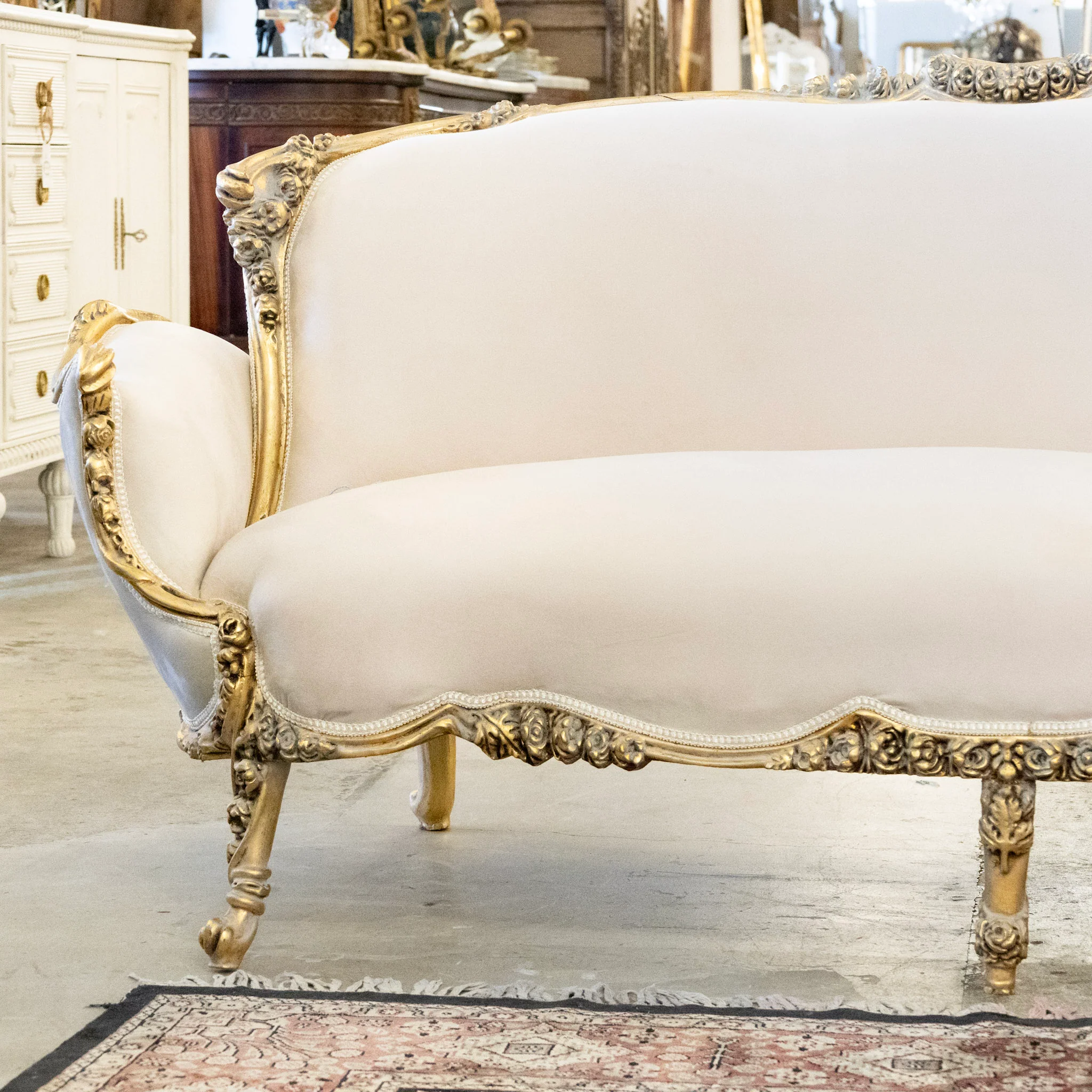 Louis XV Sofa – Gilded Carved Floral Frame & Cream Velvet Upholstery - Image 3