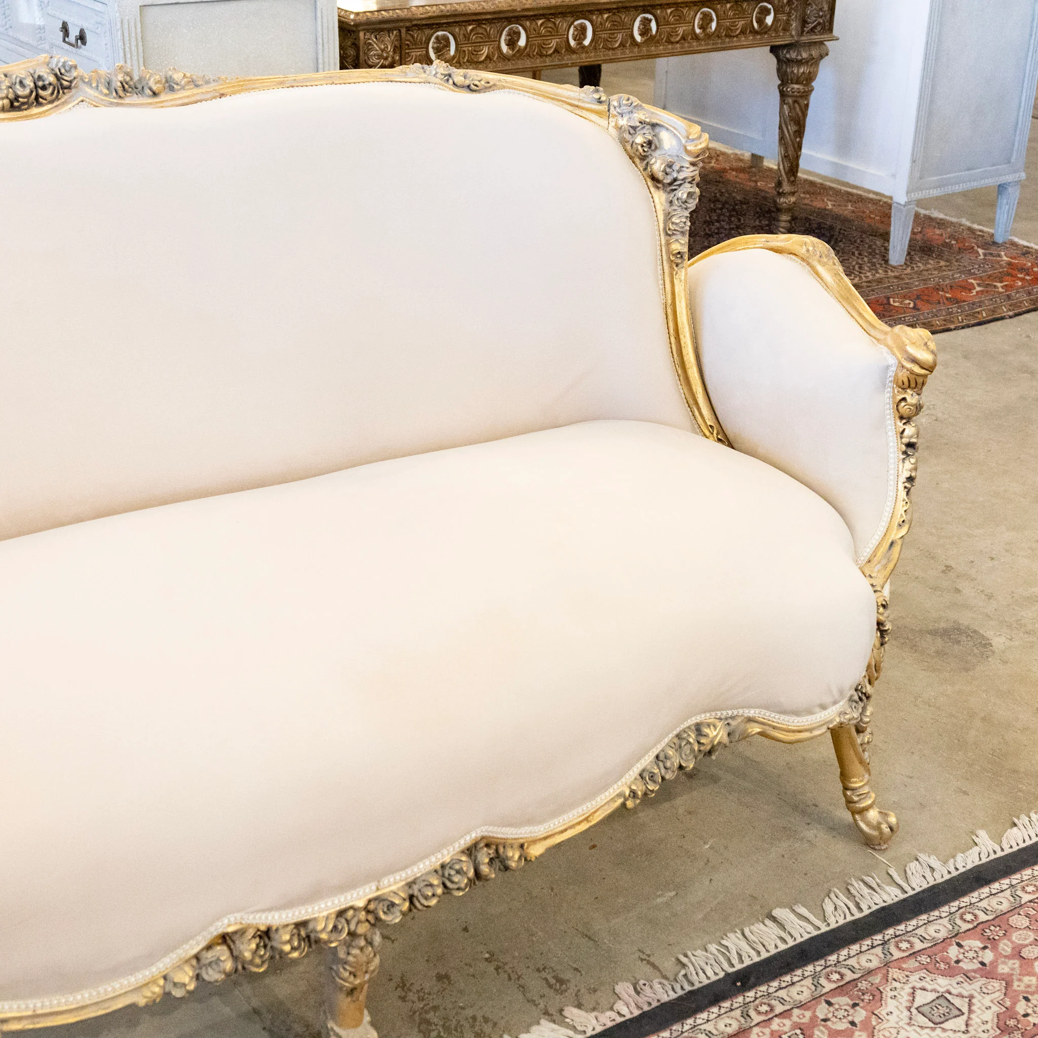 Louis XV Sofa – Gilded Carved Floral Frame & Cream Velvet Upholstery - Image 7