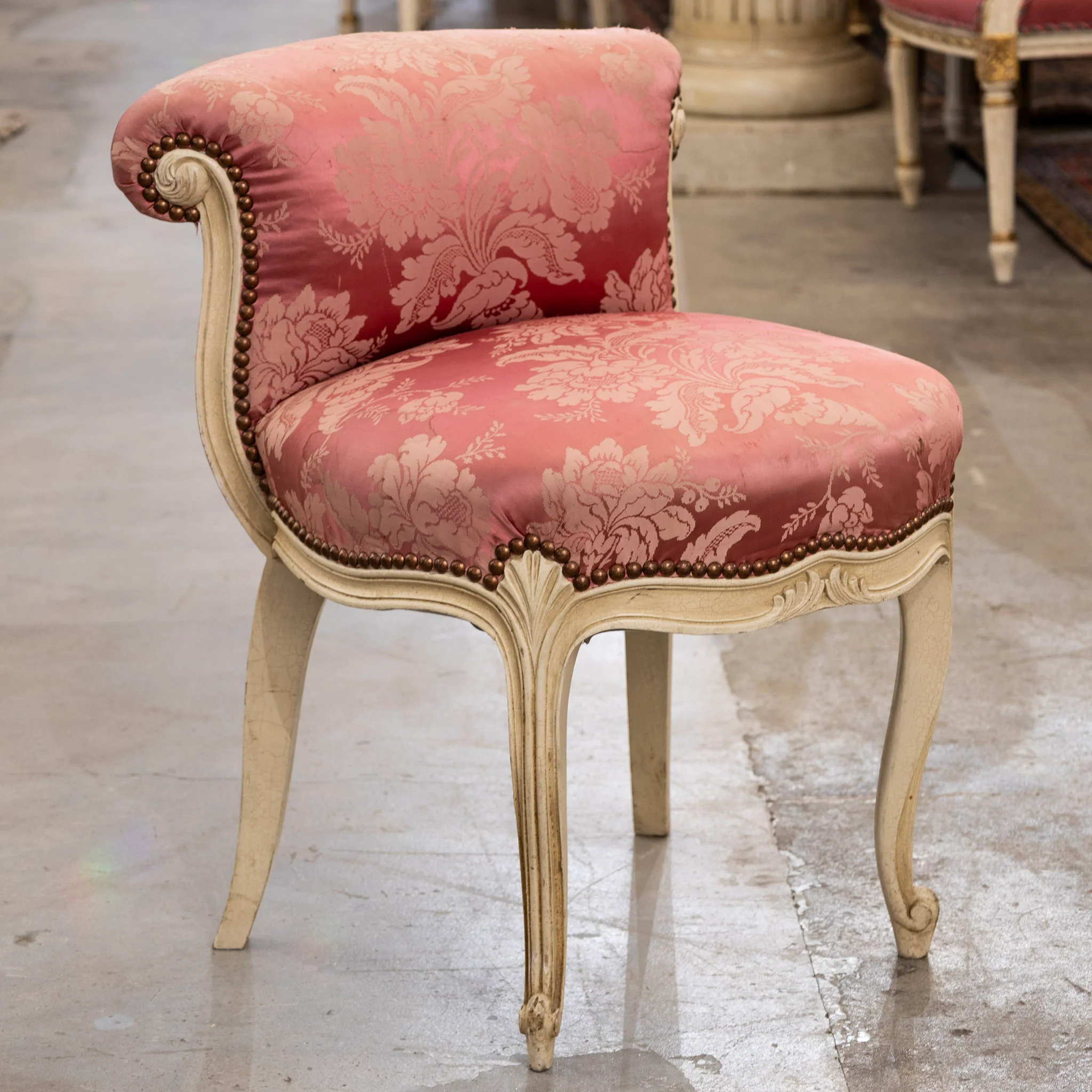 Louis XV Vanity Bench – Original Pink Damask Upholstery - Image 2