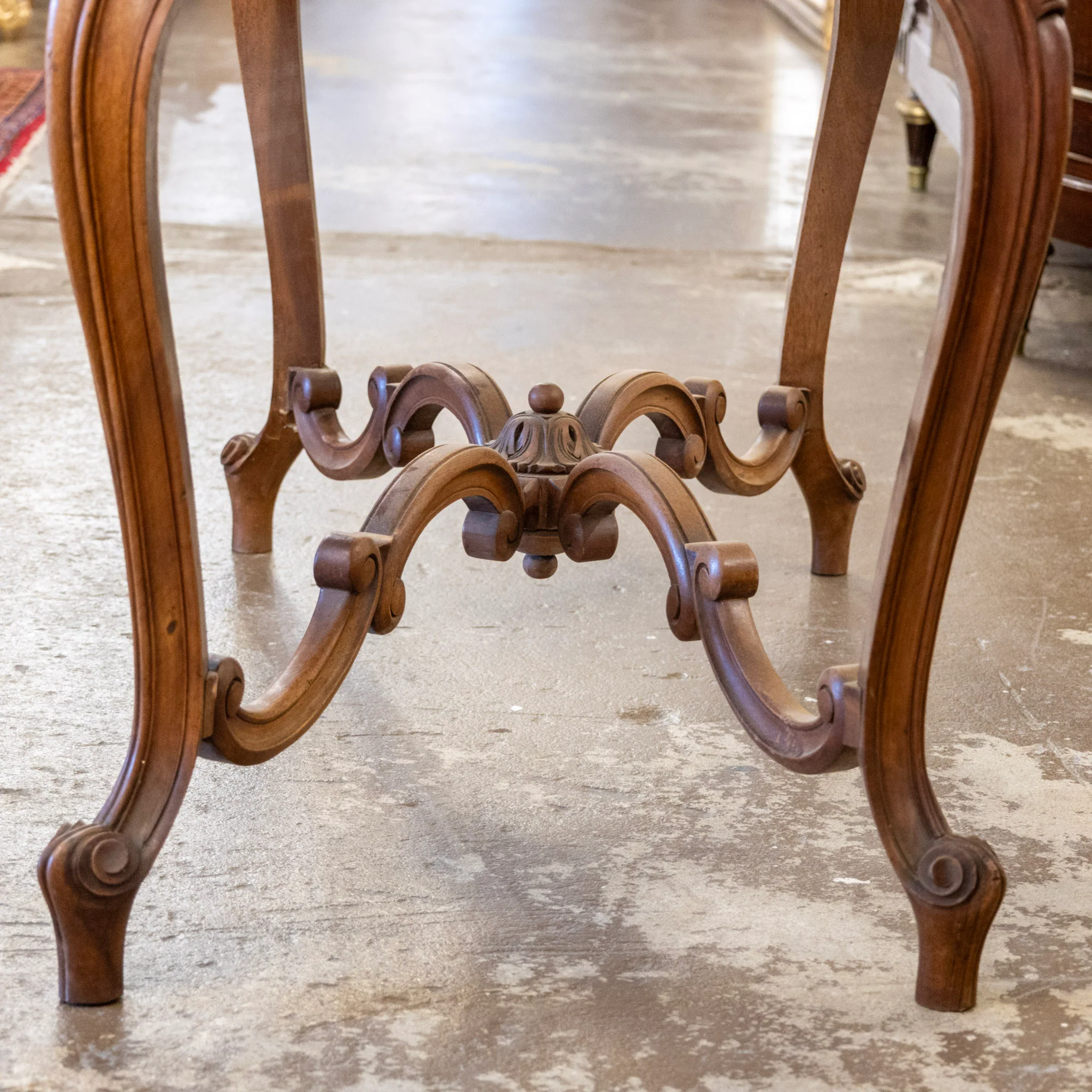 Louis XV Walnut Writing desk – Cabriole Legs & Carved Detailing - Image 8
