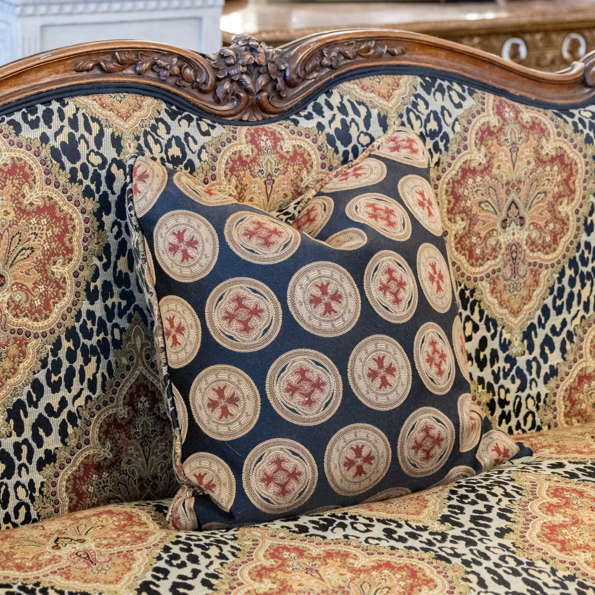 Louis XV Wood Sofa – Carved Trim & Leopard Damask Upholstery - Image 10