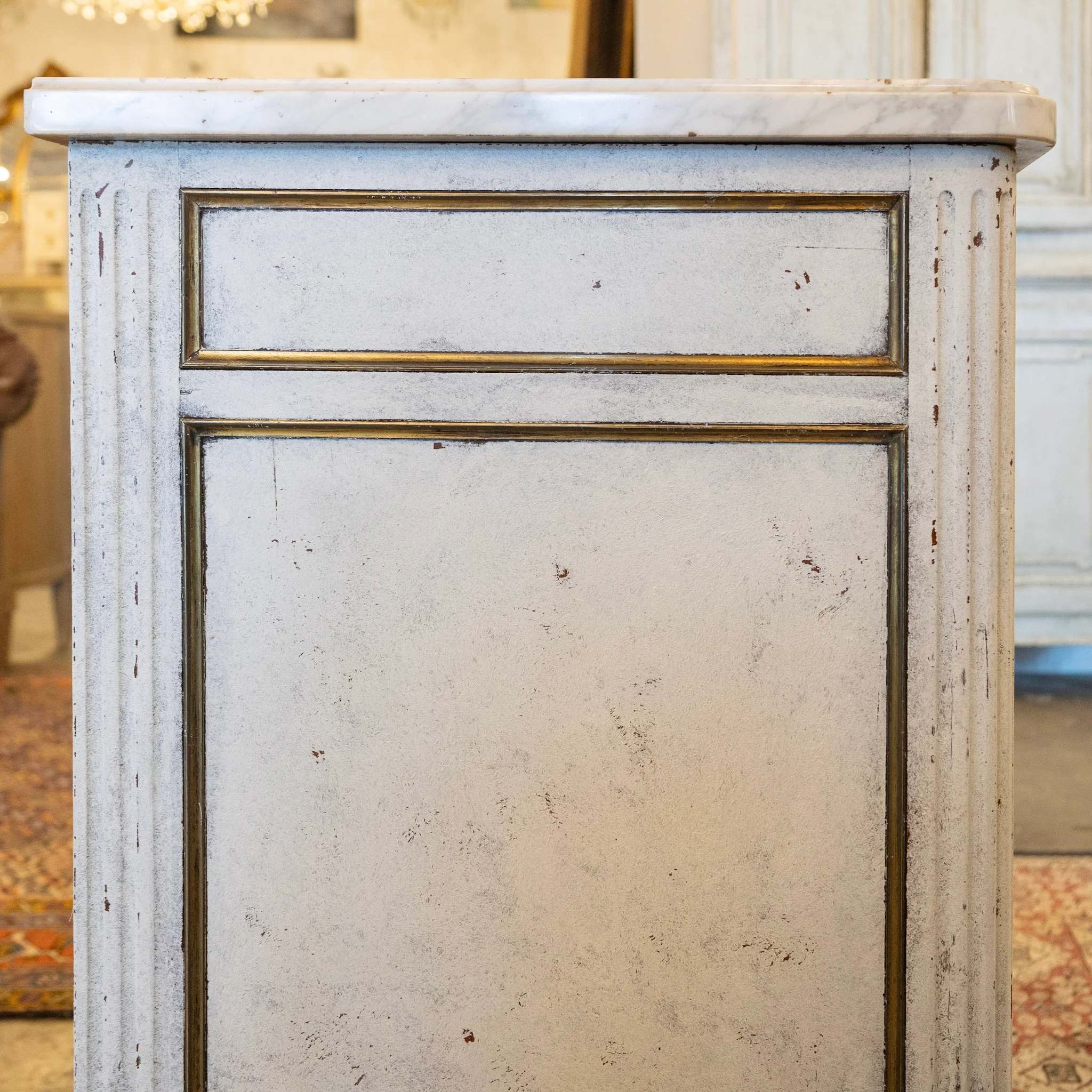 Louis XVI 3-Drawer Chest – White Distressed Finish with Marble Top - Image 9