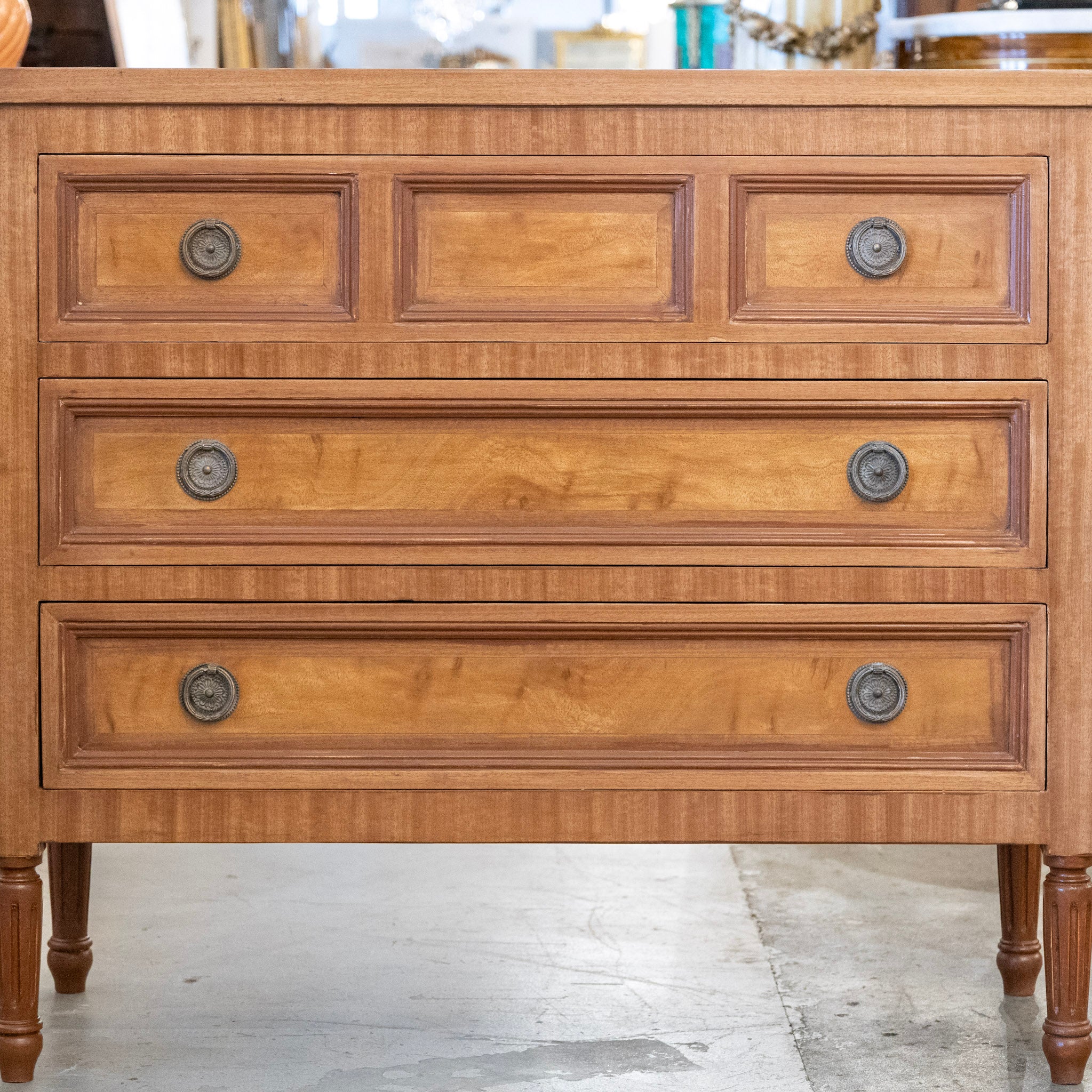 Louis XVI 3-Drawer Chest – Honey Burl Wood Finish & Large Ring Pulls - Image 4