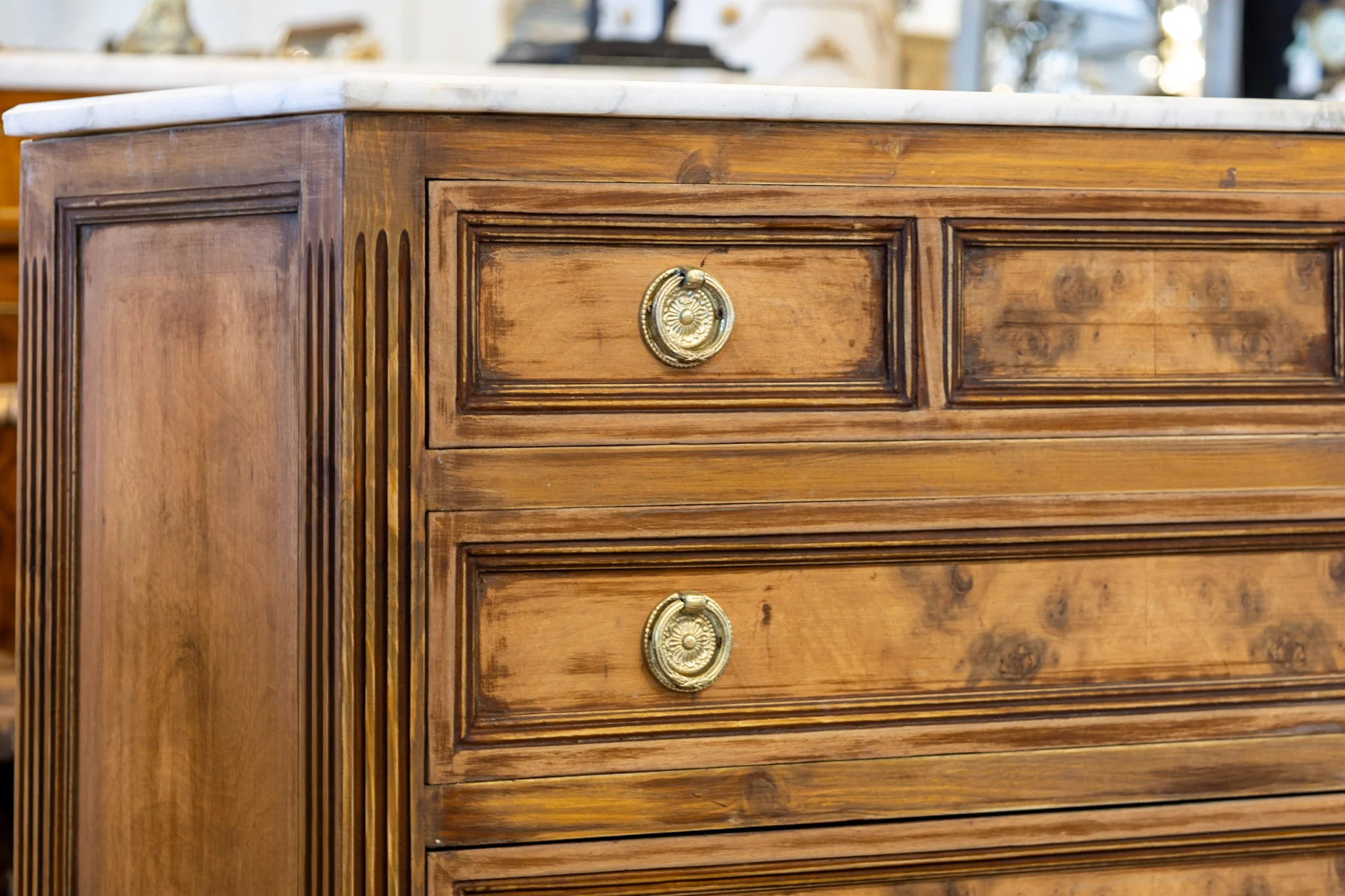 Louis XVI 3-Drawer Chest – Honey Burl Wood & Marble Top - Image 5