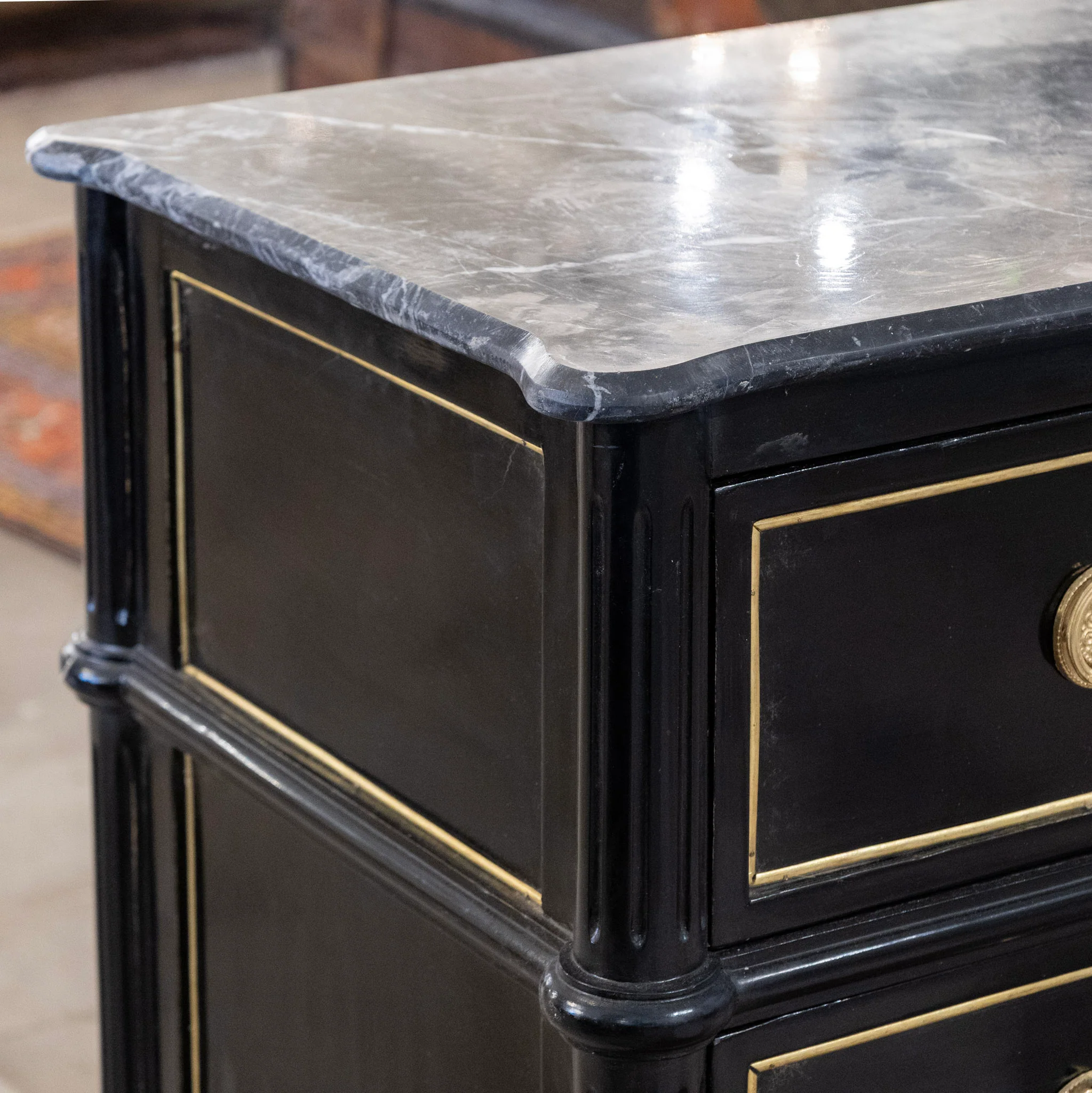 Louis XVI Burl Wood Black Lacquer Chest – Gold Inlay & Brass Pulls with Black Marble Top - Image 9