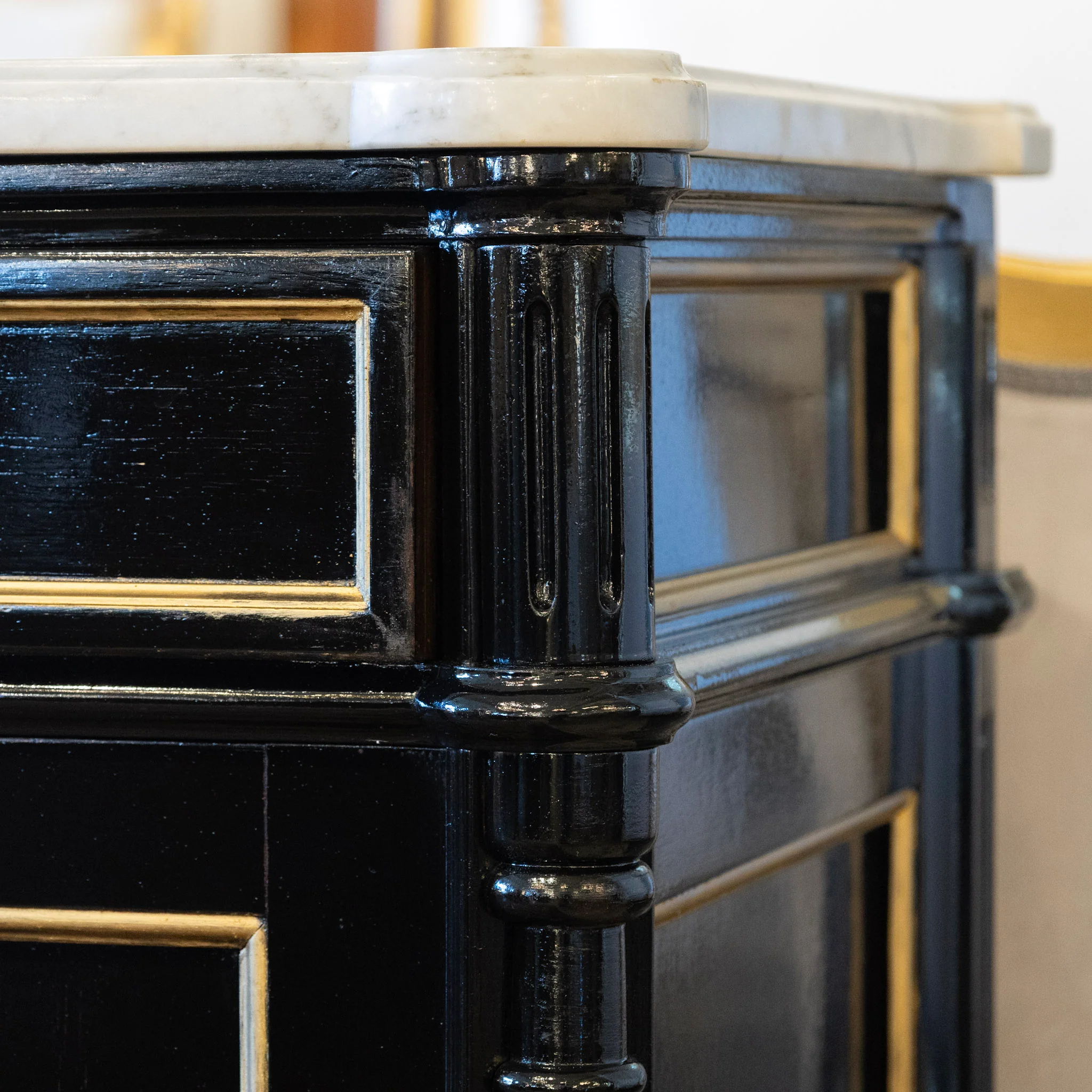 Louis XVI Black Lacquer Sideboard – Gold Inlay & White Marble Top - Image 14