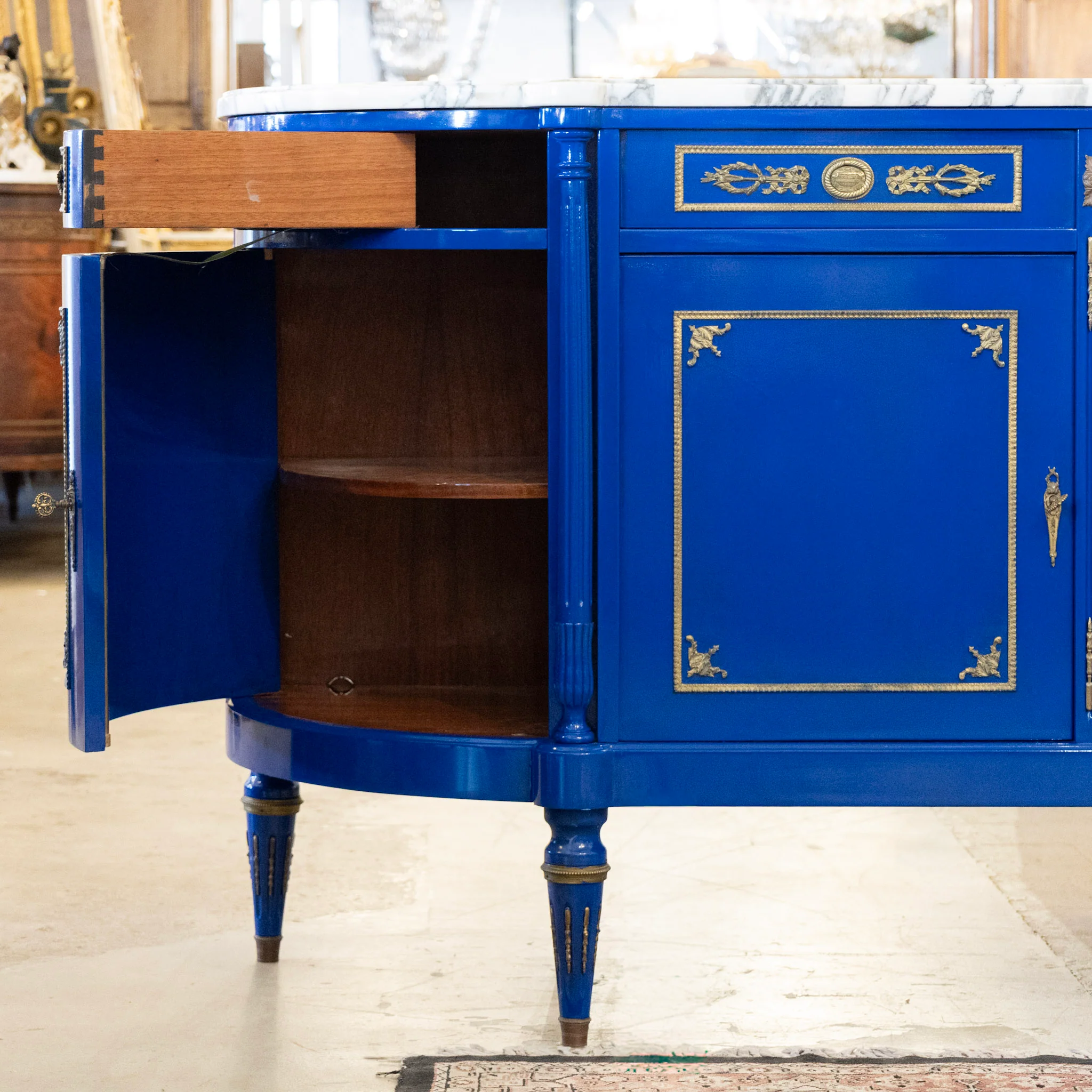 Louis XVI Blue Lacquer Demilune Sideboard - White Marble Top & Brass Trim - Image 4