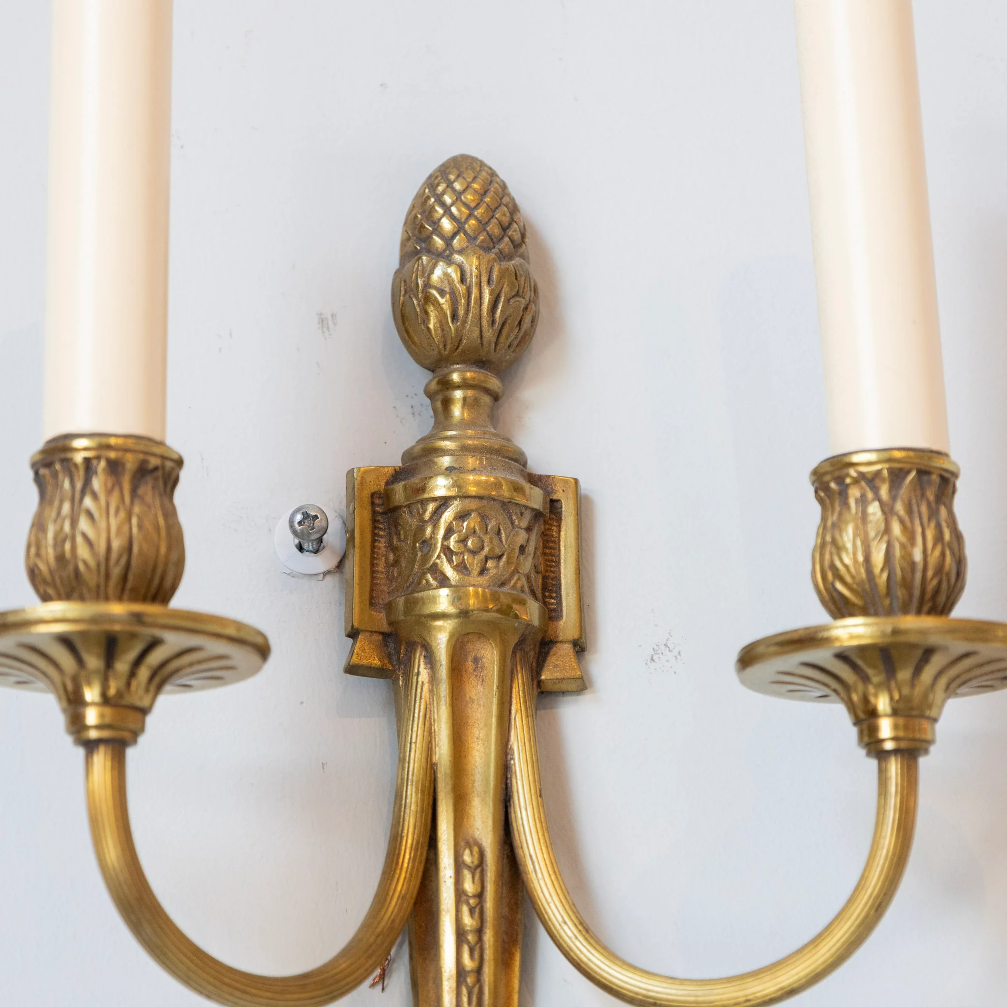 Louis XVI Brass Two-Arm Wall Sconce – Pinecone & Leaf Carvings - Image 3