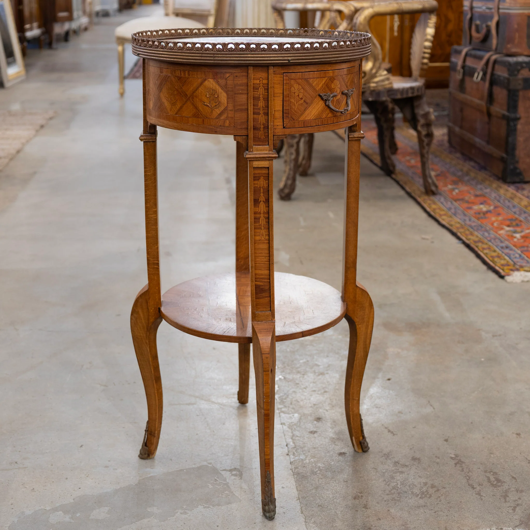 Louis XVI Brown Marquetry Side Table – Floral Porcelain Top - Image 4
