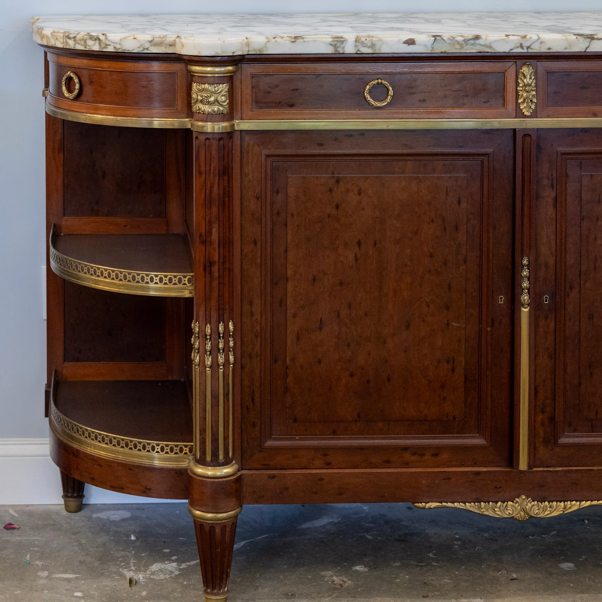 Louis XVI Burl Walnut Demilune Sideboard – Calacatta Vagli Oro Marble Top & Bronze Ormolu - Image 4