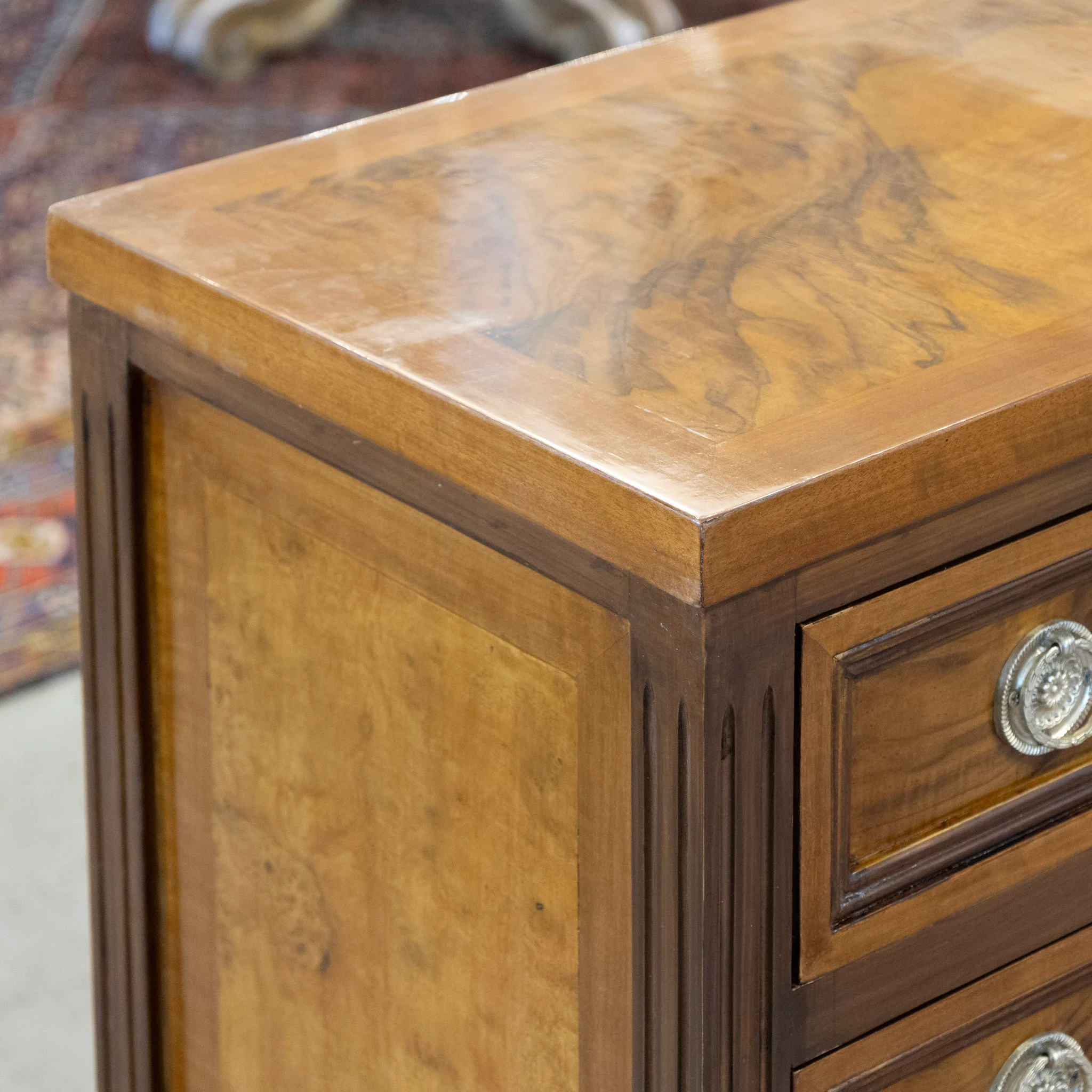 Louis XVI Burl Wood Chest with Ballerina Legs & Notched Rope Trim - Image 6
