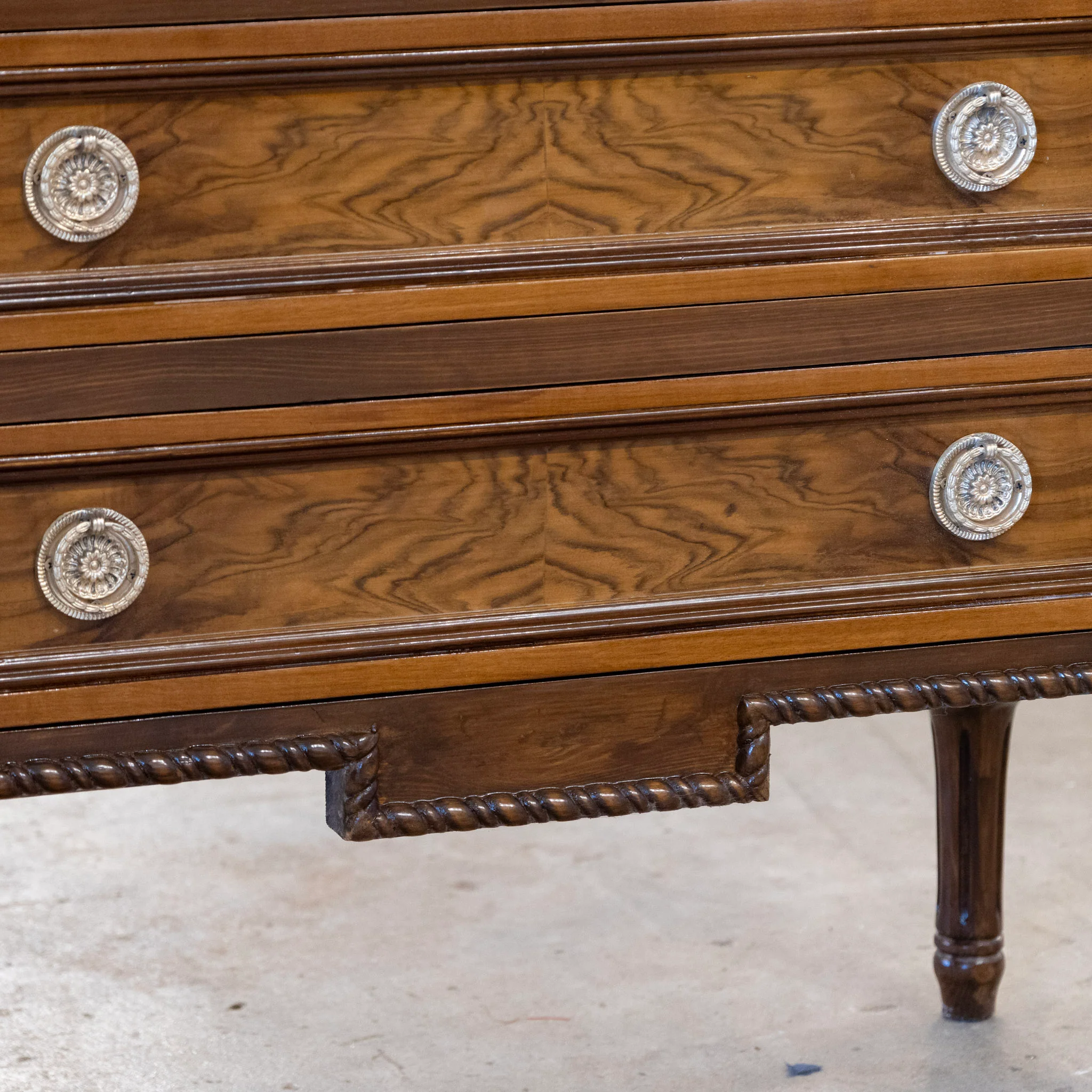 Louis XVI Burl Wood Chest with Ballerina Legs & Notched Rope Trim - Image 7