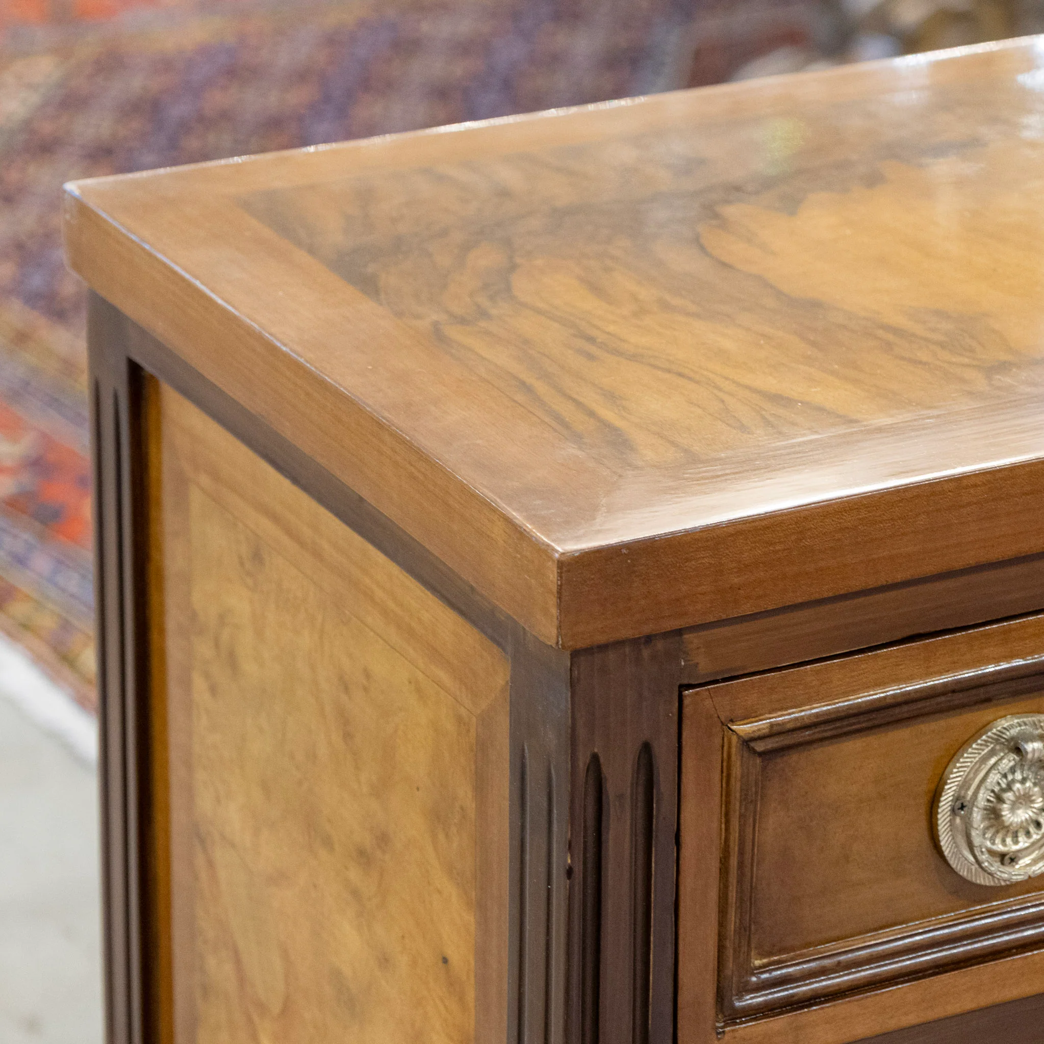 Louis XVI Burl Wood Chest with Ballerina Legs & Bow Hardware - Image 7