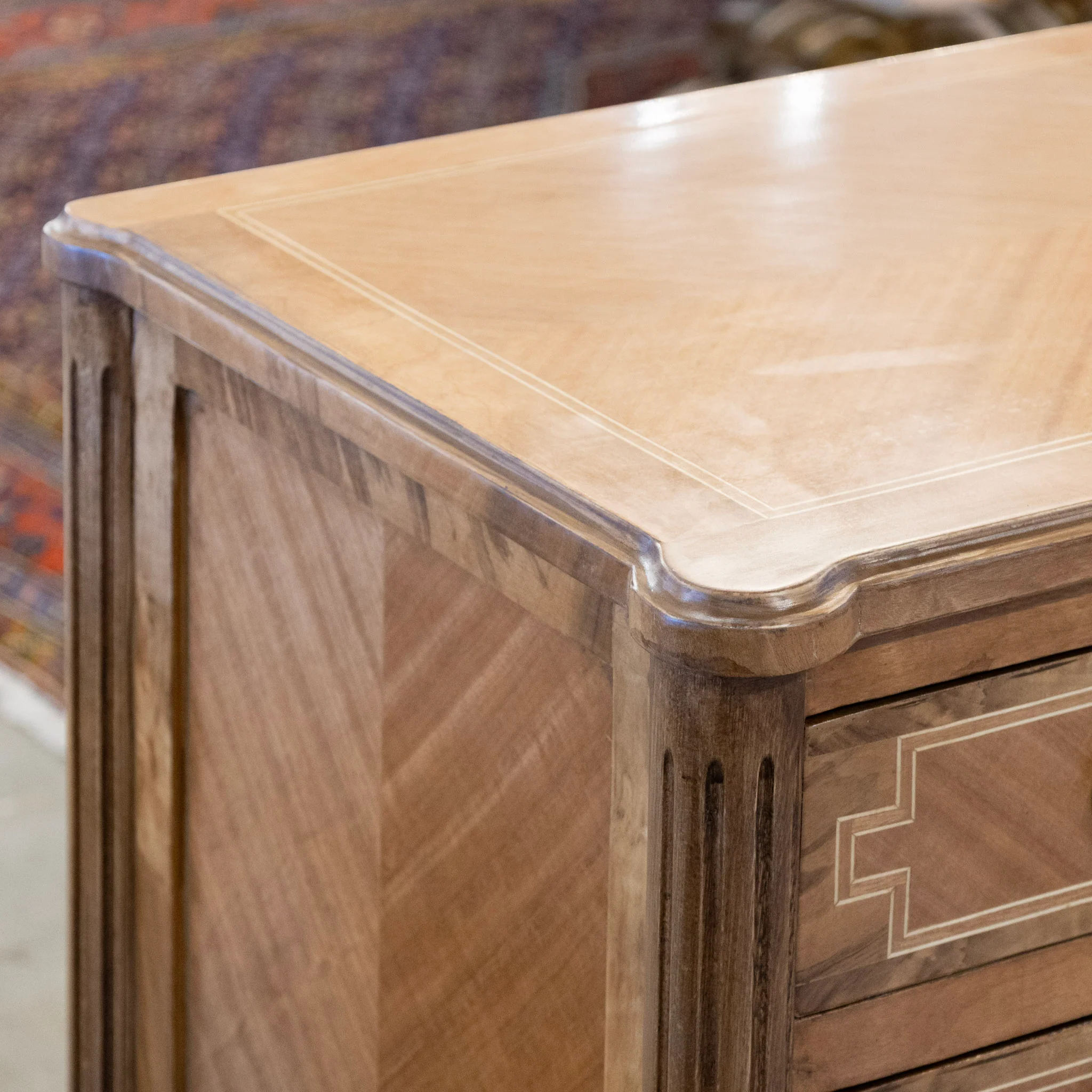 Louis XVI Burl Wood Chest with Inlaid Trim & Round Greek Pulls - Image 6