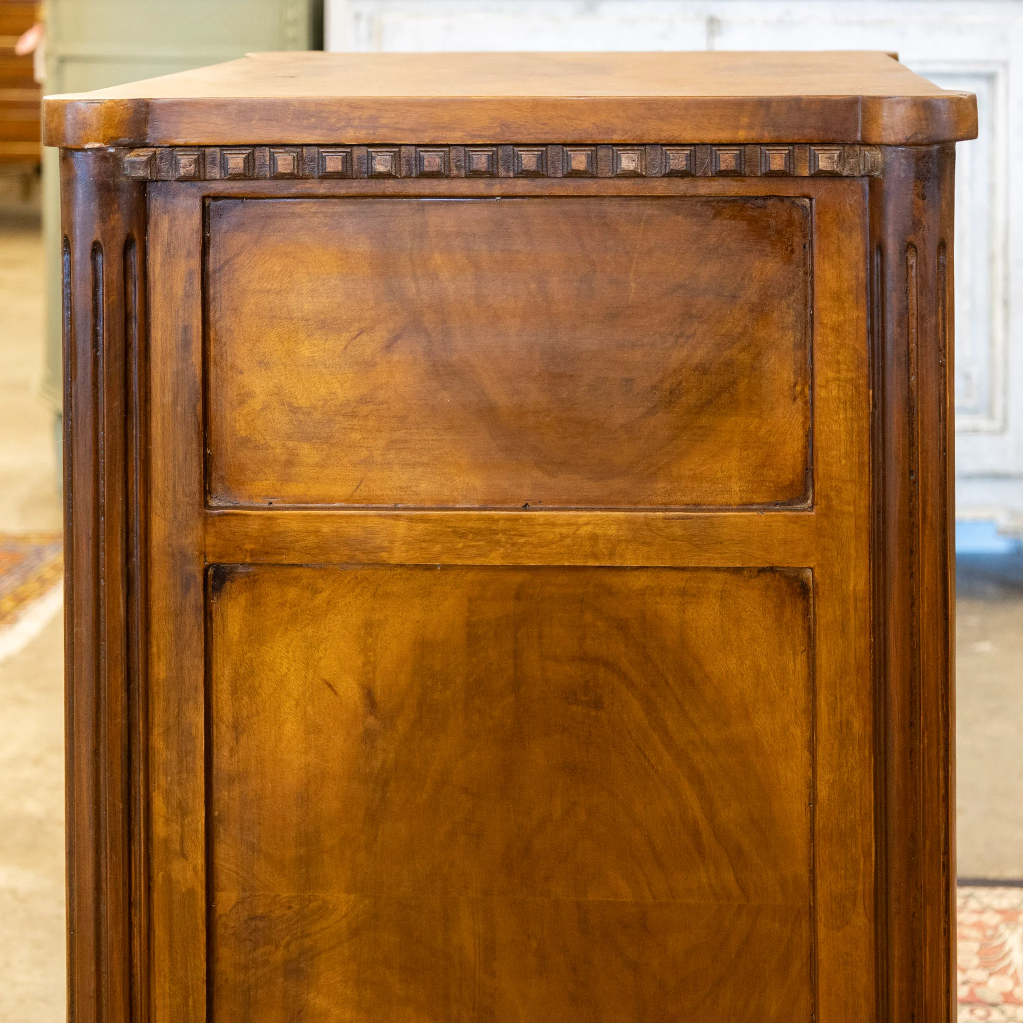 Louis XVI Burl Wood Nightstand – Leaf Brass Pulls - Image 4