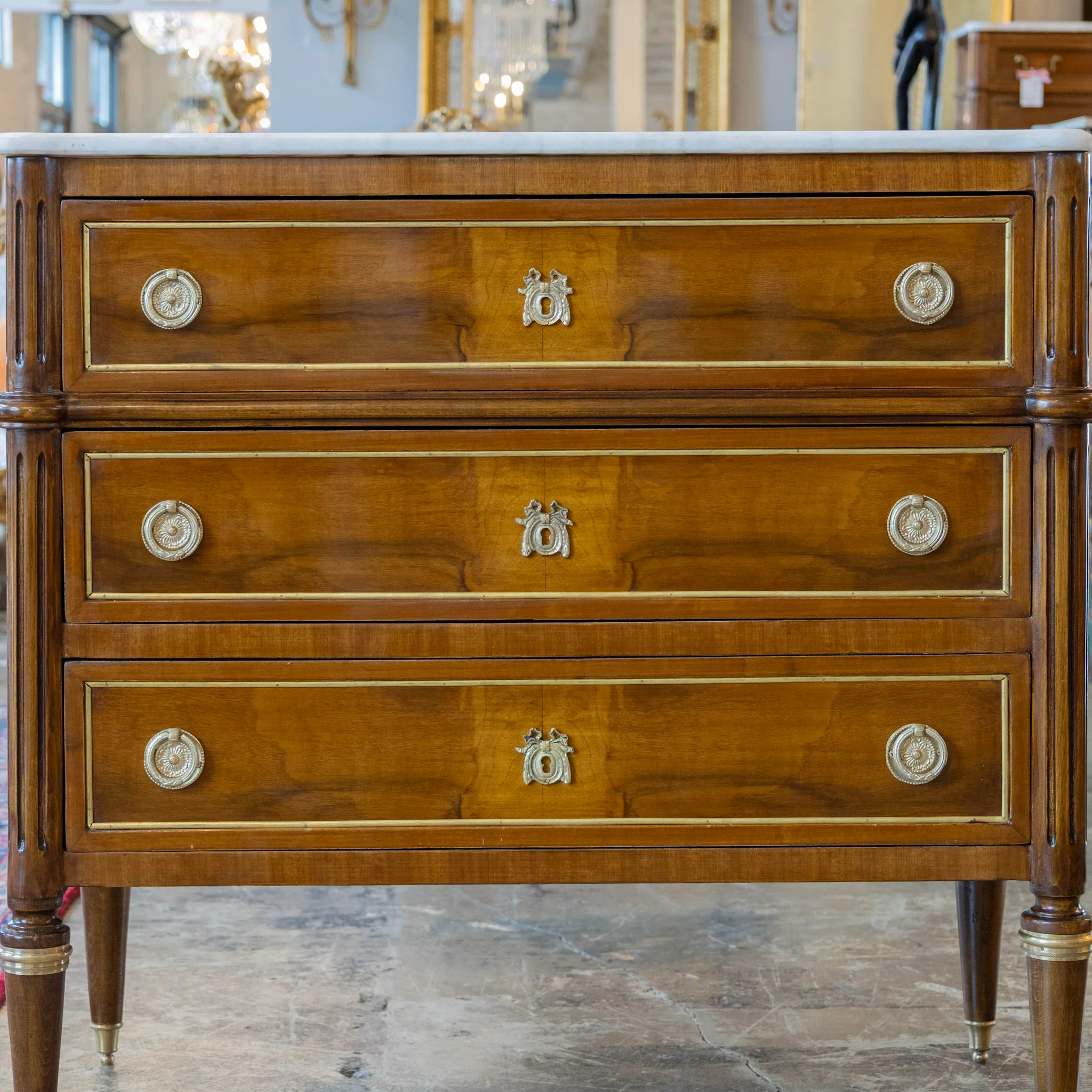 Louis XVI Burl Wood Nightstand – Gold Inlay & White Marble Top - Image 3