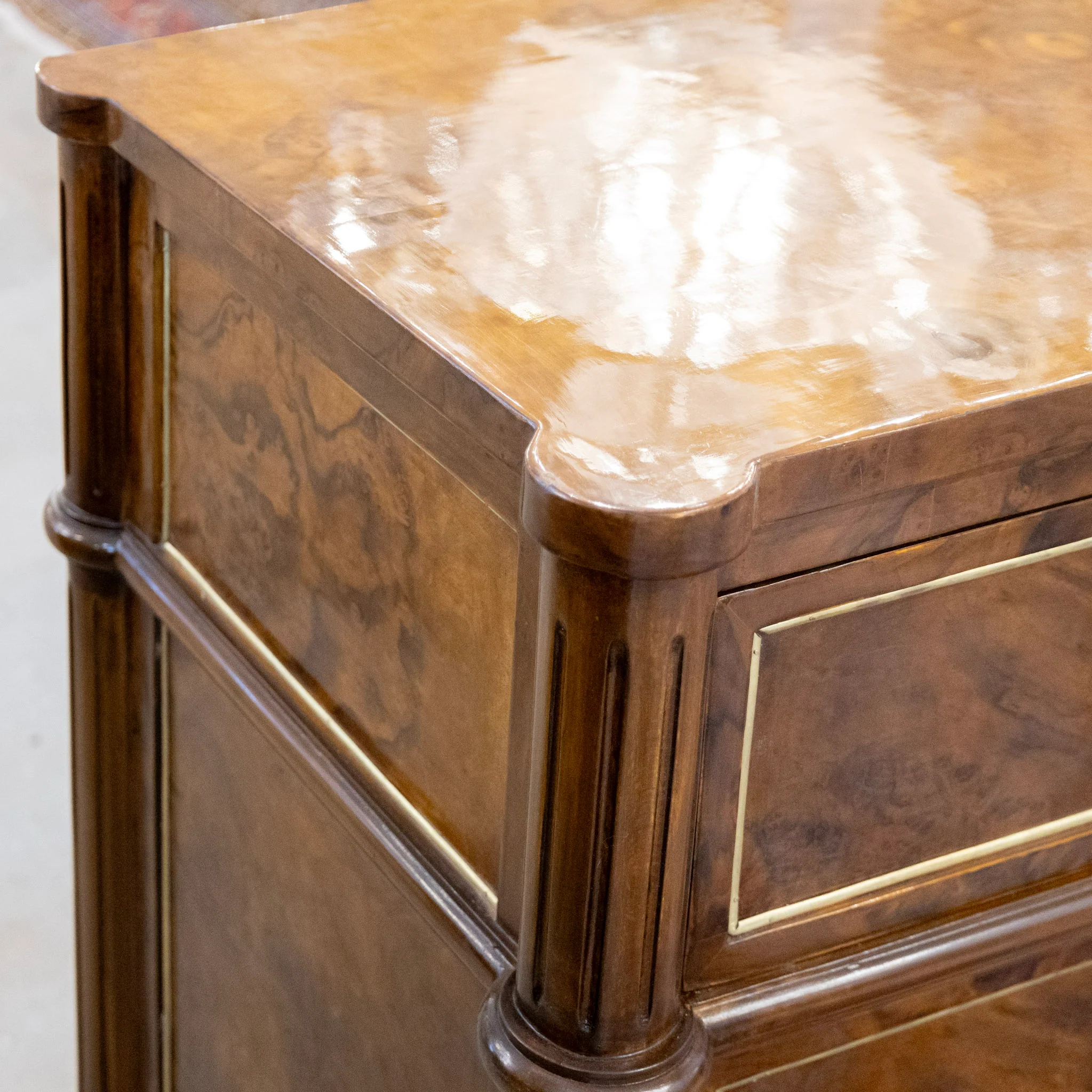 Louis XVI Burl Wood Nine Drawer Dresser – Brass Inlay & Greek Pulls - Image 7