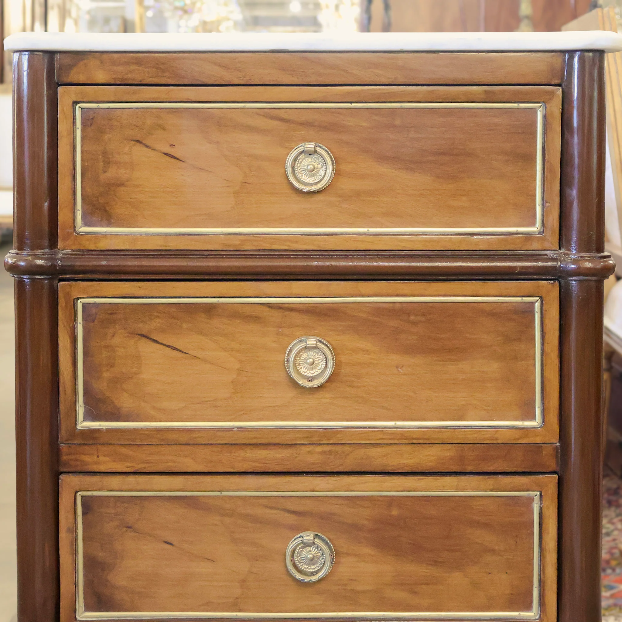 Louis XVI Burl Wood Square Nightstand –Rounded Marble Top & Brass Pulls - Image 4