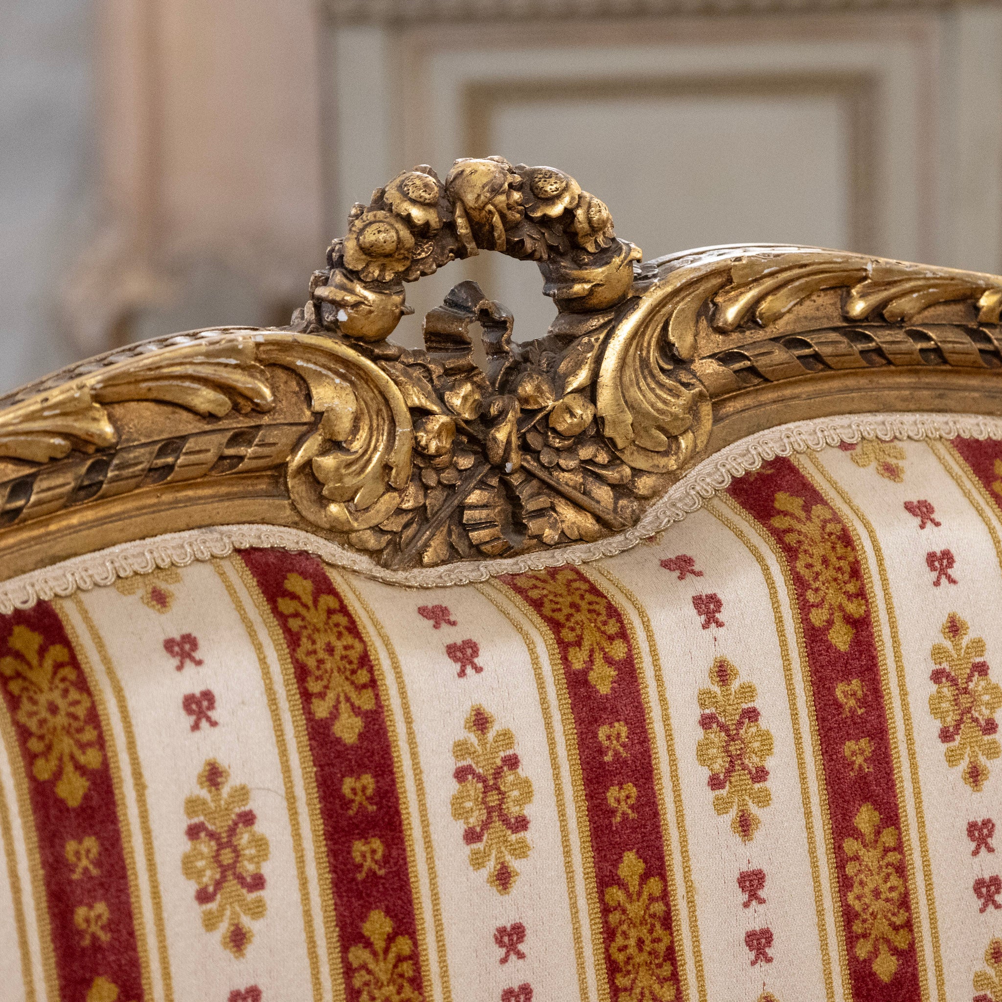 Louis XVI Carved Gilded Settee – Striped Damask Upholstery - Image 9