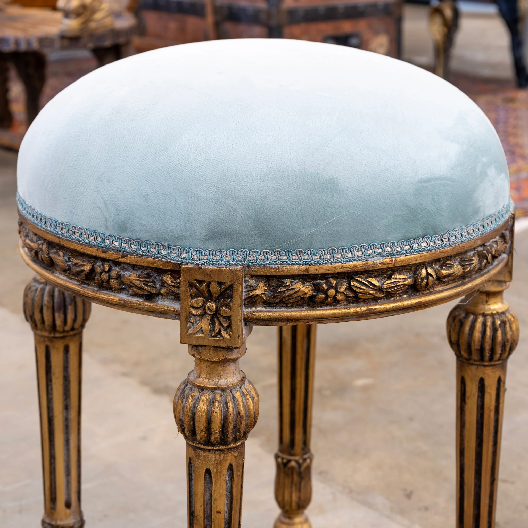 Louis XVI Carved Gold Stool – Baby Blue Velvet Upholstery & Ballerina Legs - Image 4