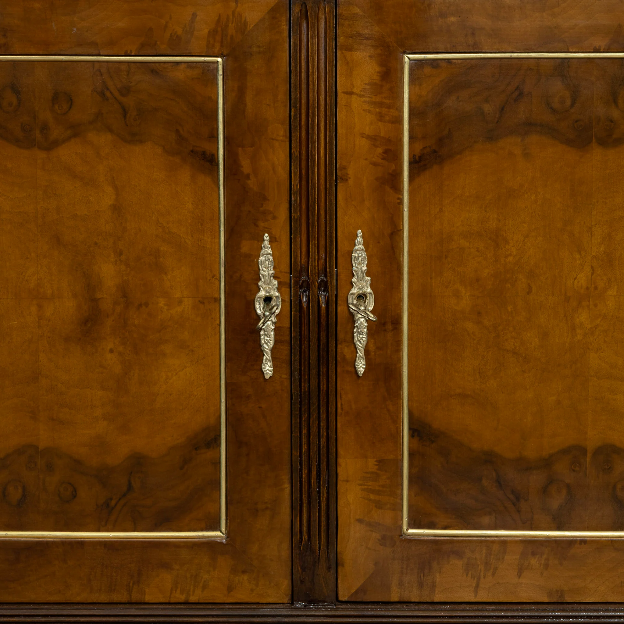 Louis XVI Demilune Sideboard – Burl Wood with Marble Top and Gold Accents - Image 6