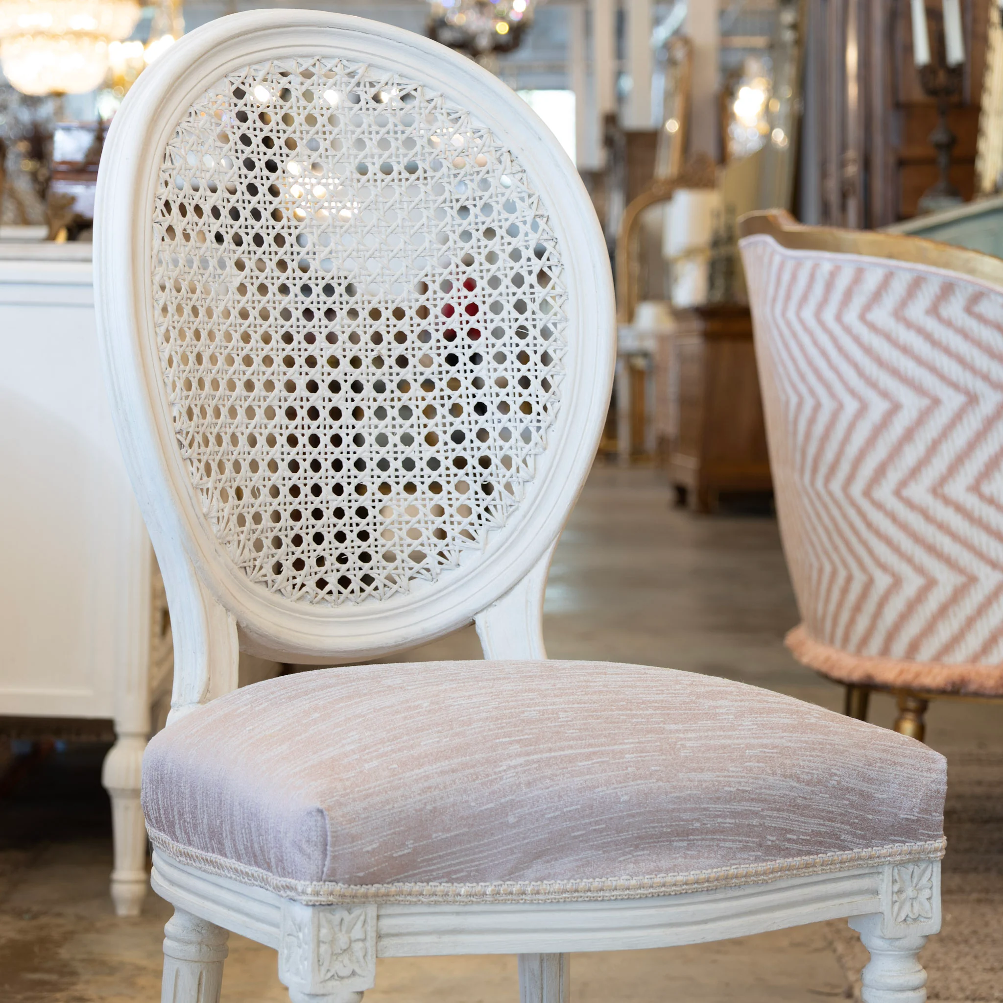 Louis XVI Round Dining Chair – Cane Back & Blush Pink Linen Upholstery - Image 3