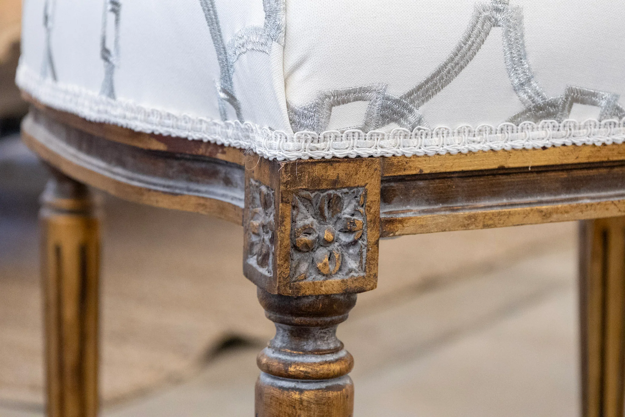 Louis XVI Dining Chair in White – Gilded Frame & Grey Trellis Upholstery - Image 6