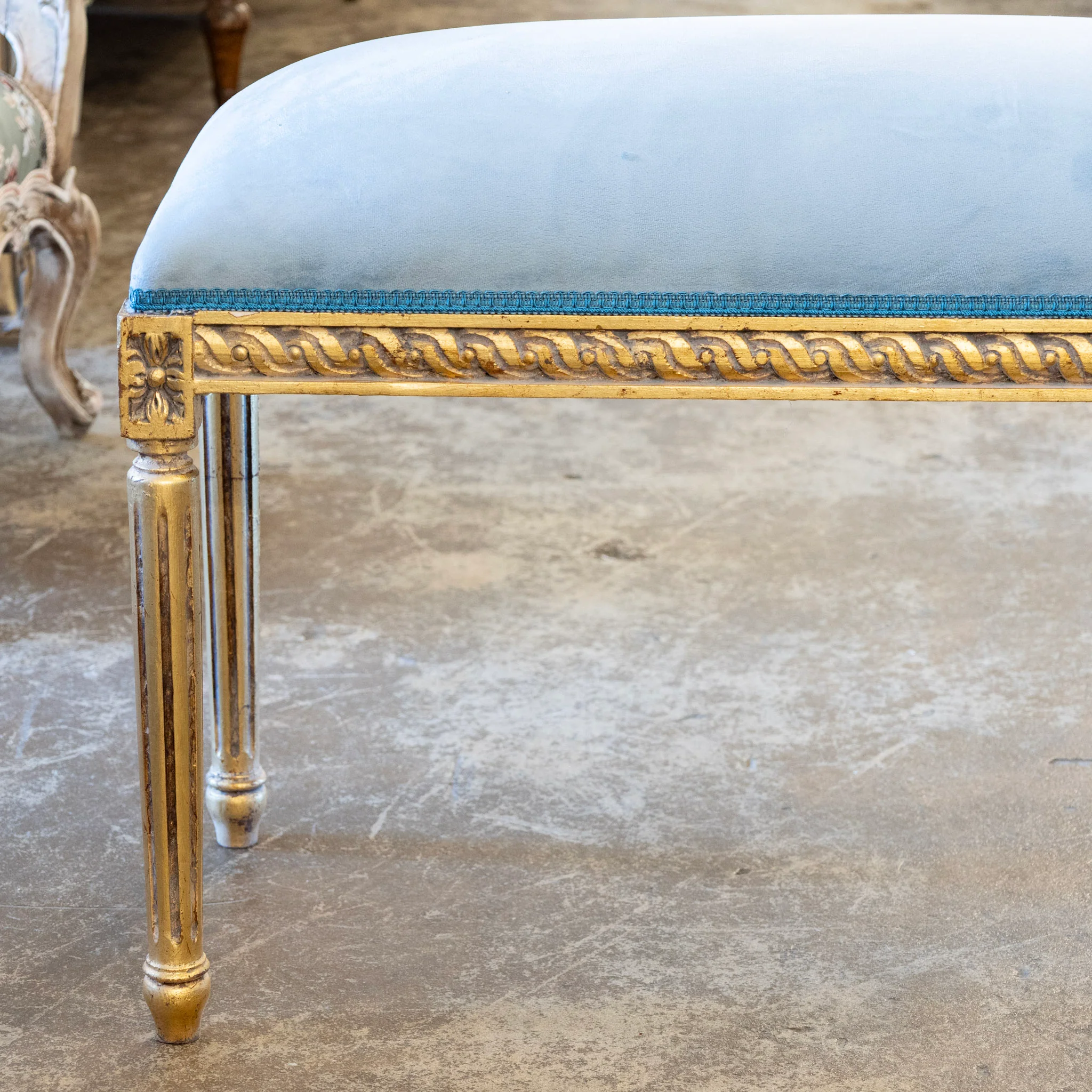 Louis XVI Gilded Bench – Blue Velvet Upholstery - Image 3