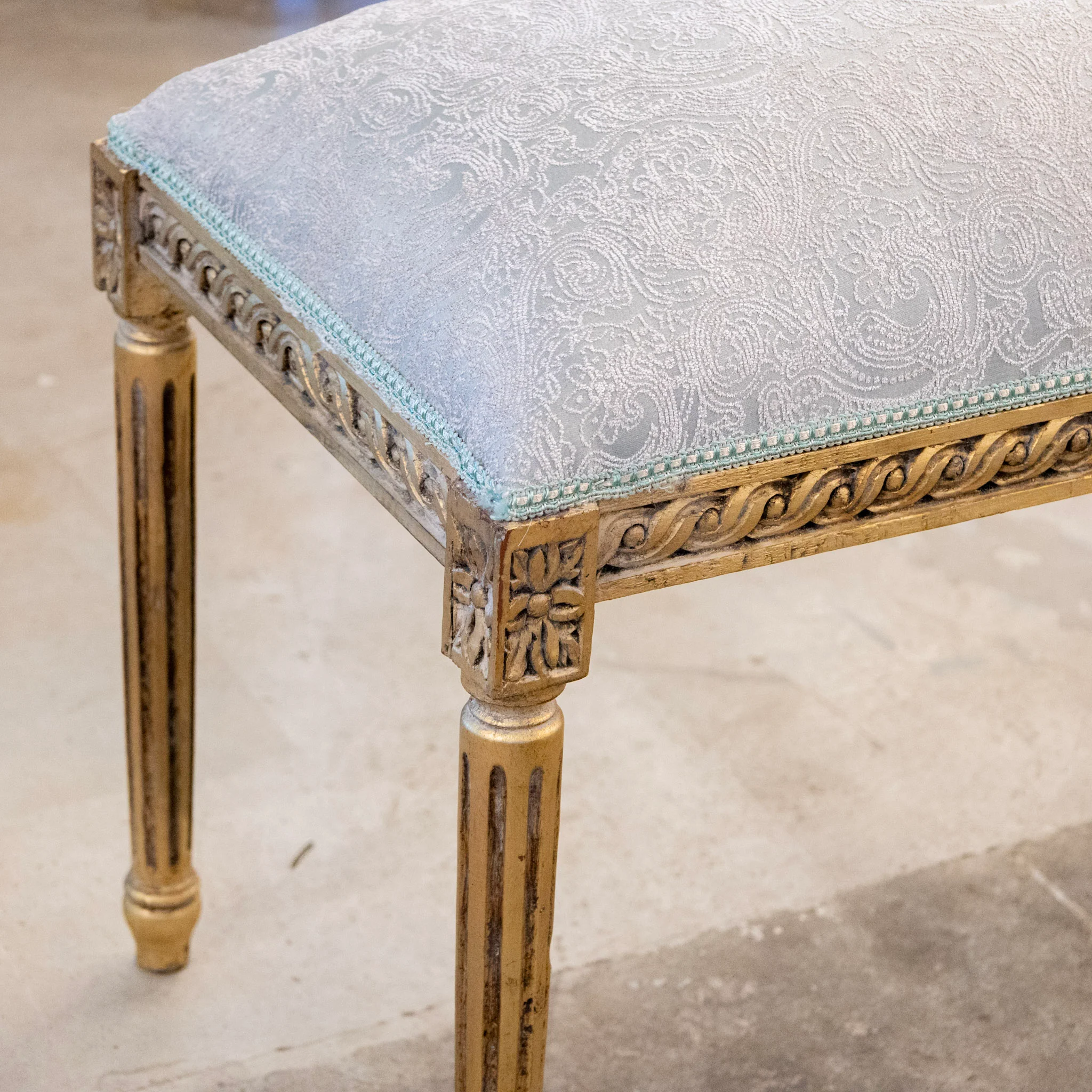 Louis XVI Gilded Bench – Light Blue Satin with White Damask Embroidery - Image 7