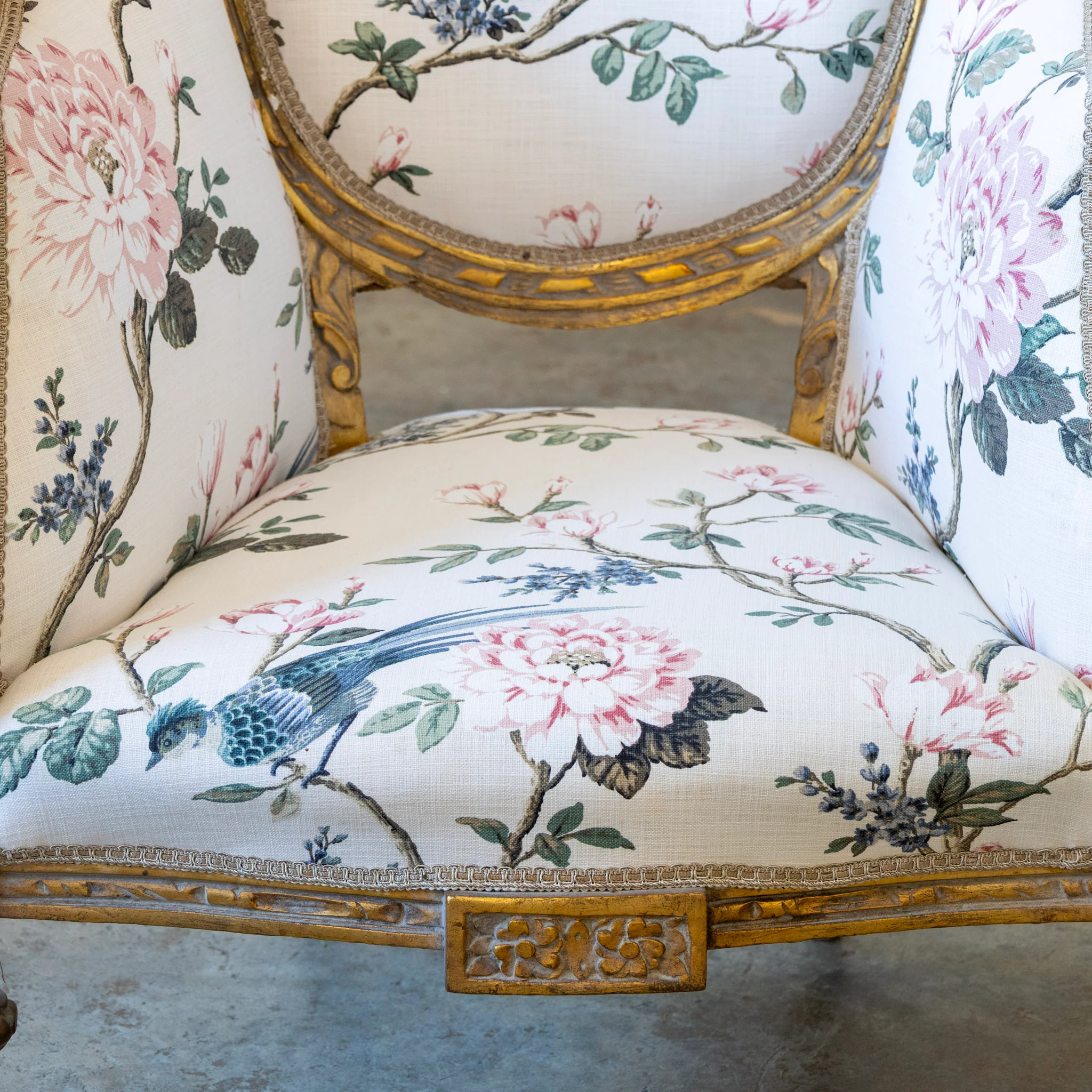 Louis XVI Gilded Bergère Chair – Chinoiserie Floral Linen & Green Velvet Upholstery - Image 5