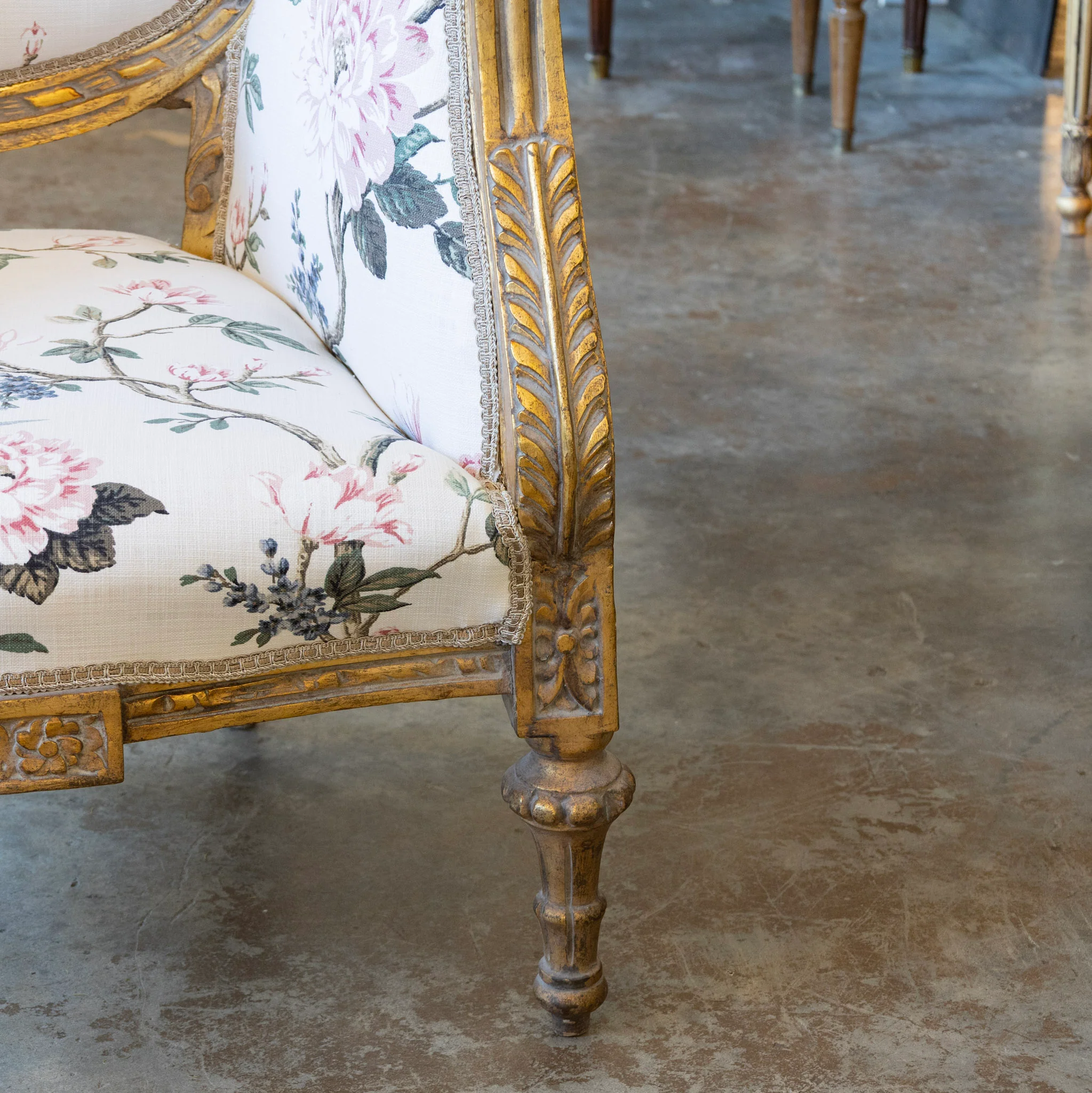 Louis XVI Gilded Bergère Chair – Chinoiserie Floral Linen & Green Velvet Upholstery - Image 8