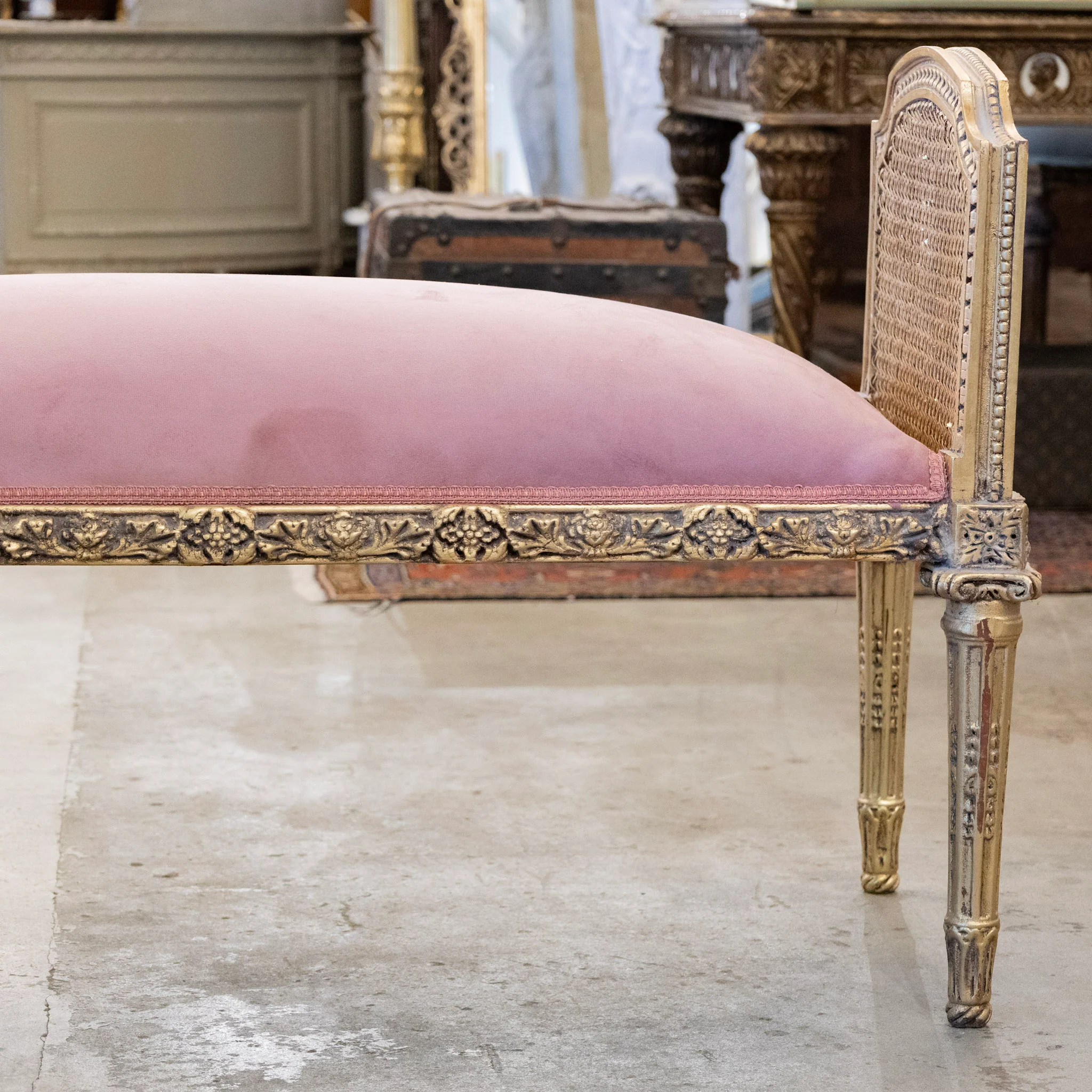 Louis XVI Gilded Cane Bench – Pink Velvet Upholstery & Floral Carvings - Image 4