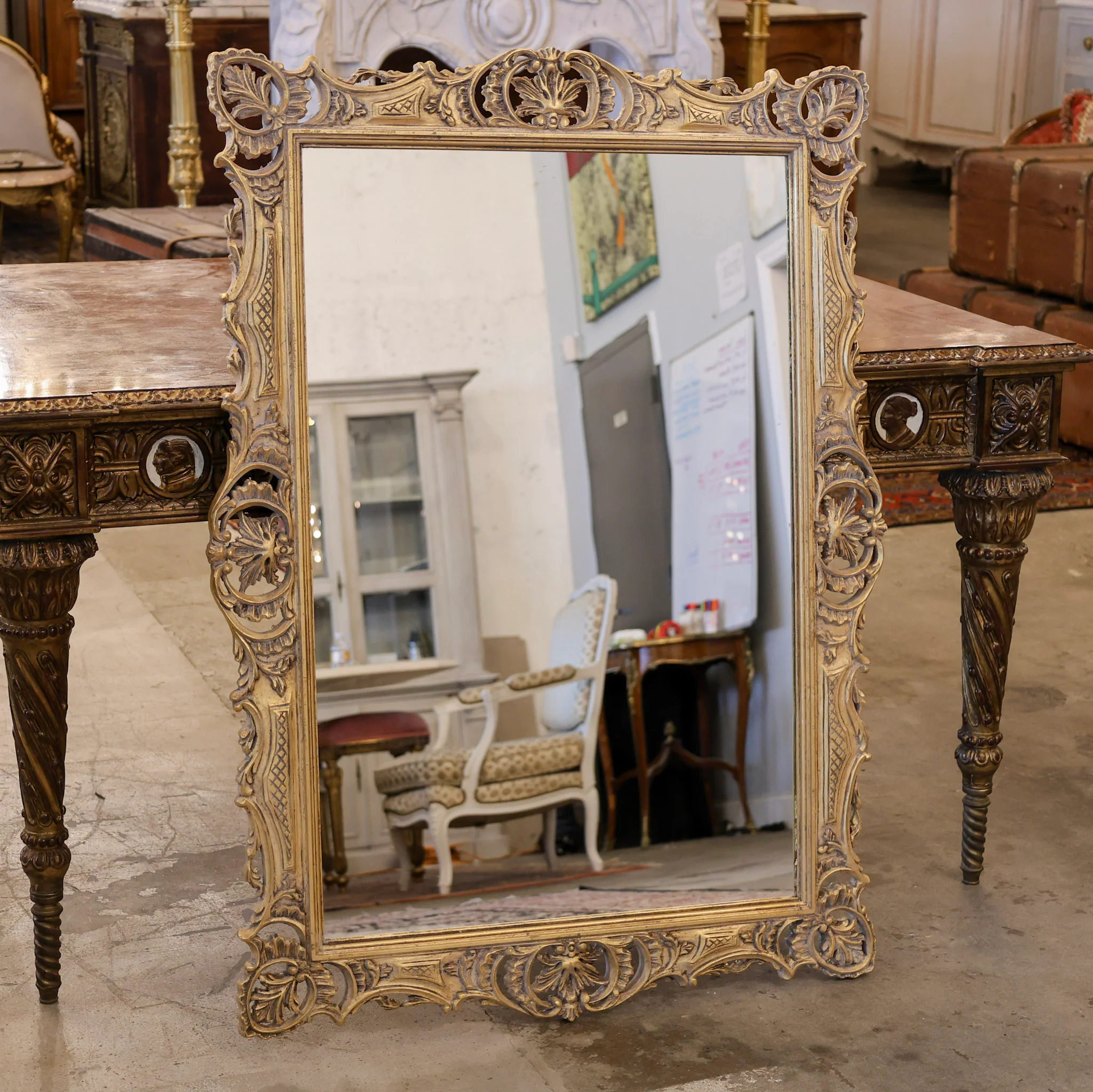 Louis XVI Gilded Frame Mirror – Ornate Leaf Frame with Lattice Pattern