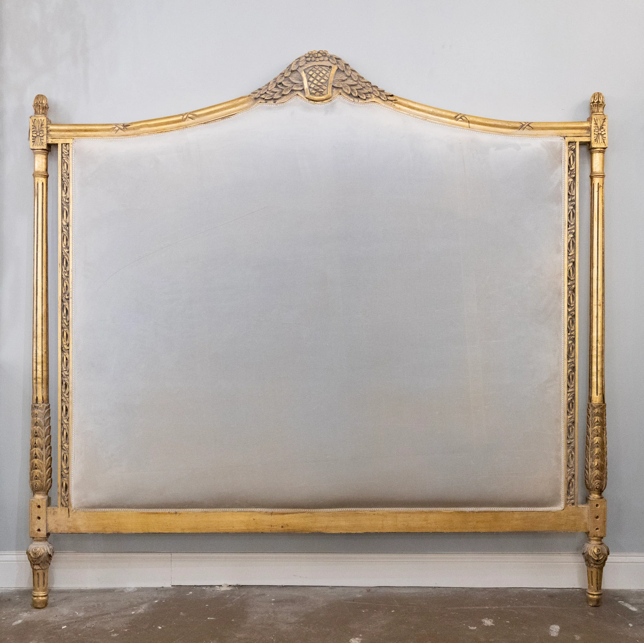 Louis XVI Gilded King Bed Set with Carved Crest – Grey Velvet Upholstery - Image 3