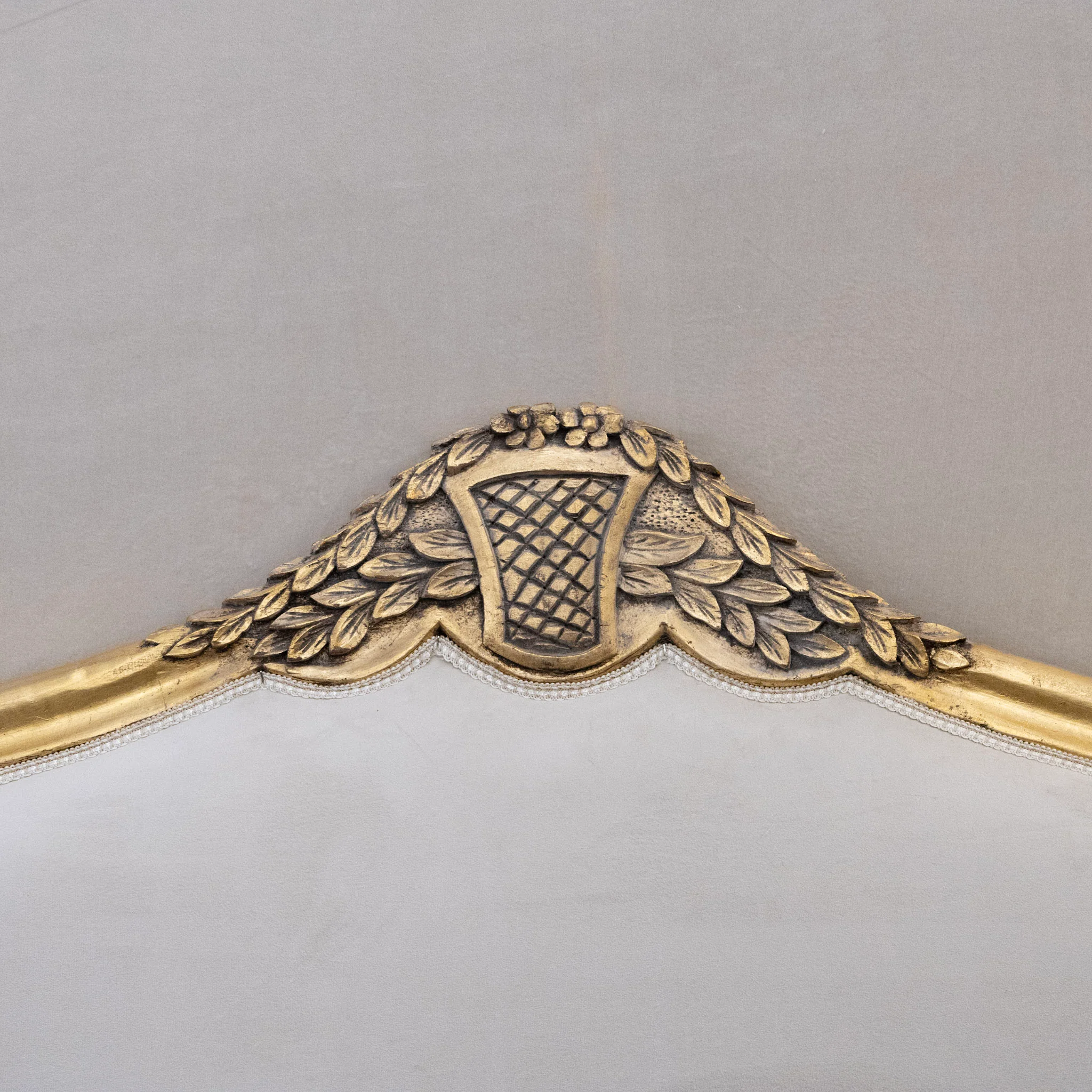 Louis XVI Gilded King Bed Set with Carved Crest – Grey Velvet Upholstery - Image 4