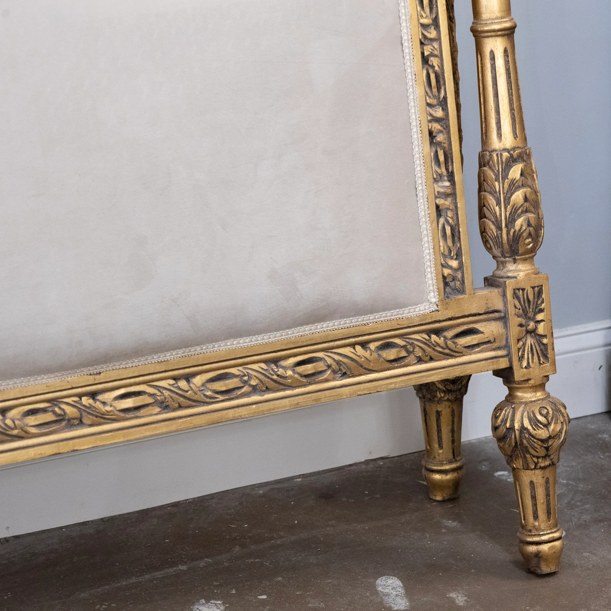 Louis XVI Gilded King Bed Set with Carved Crest – Grey Velvet Upholstery - Image 7